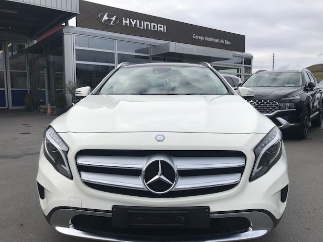 MERCEDES-BENZ GLA 220 CDI Urban 7G-DCT-showroom-element-2
