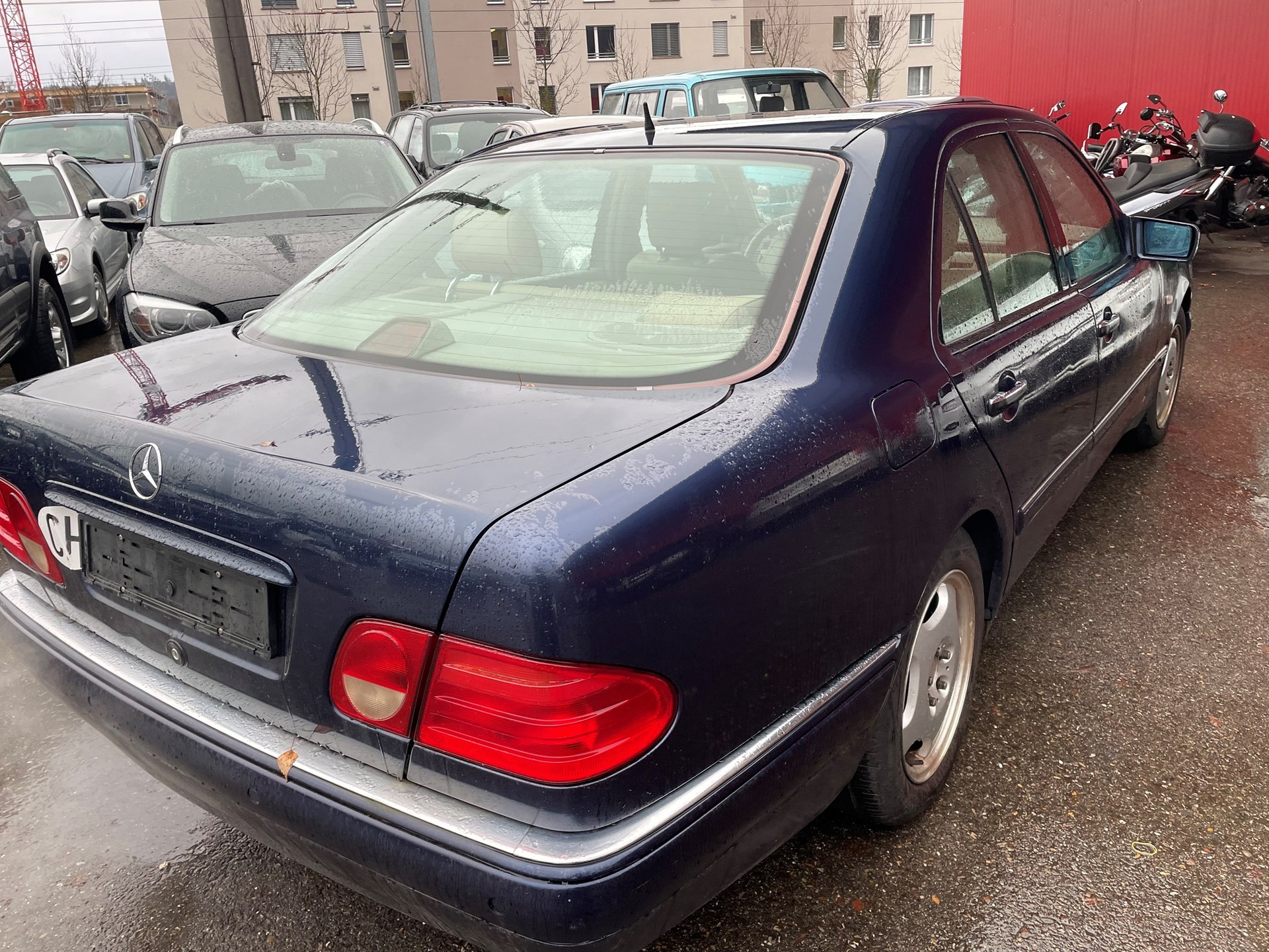 MERCEDES-BENZ E 420-image-0