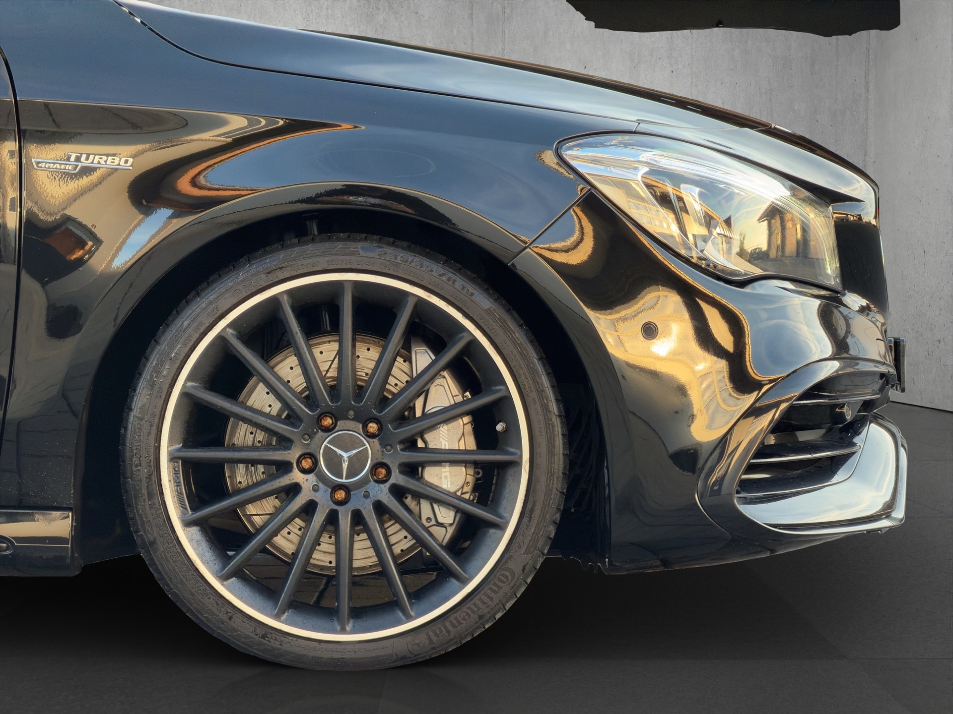 MERCEDES-BENZ CLA 45 AMG 4m-image-8