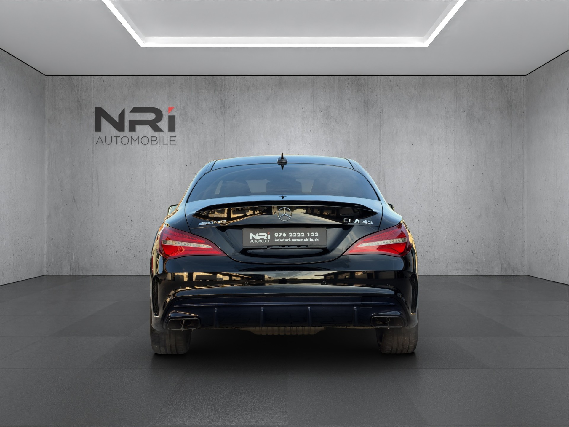 MERCEDES-BENZ CLA 45 AMG 4m-image-5