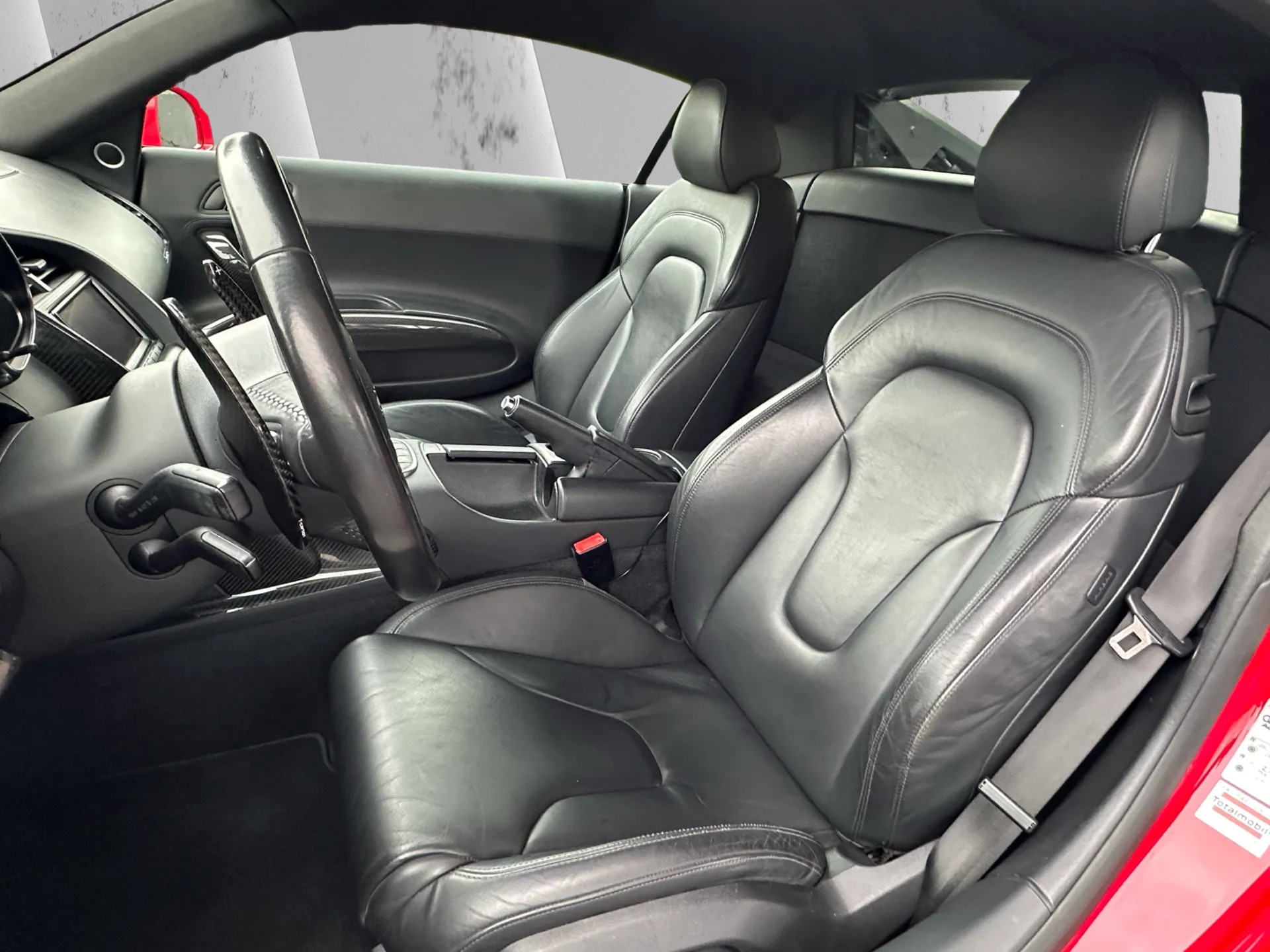 AUDI R8 Coupé 5.2 R-Tronic-image-10