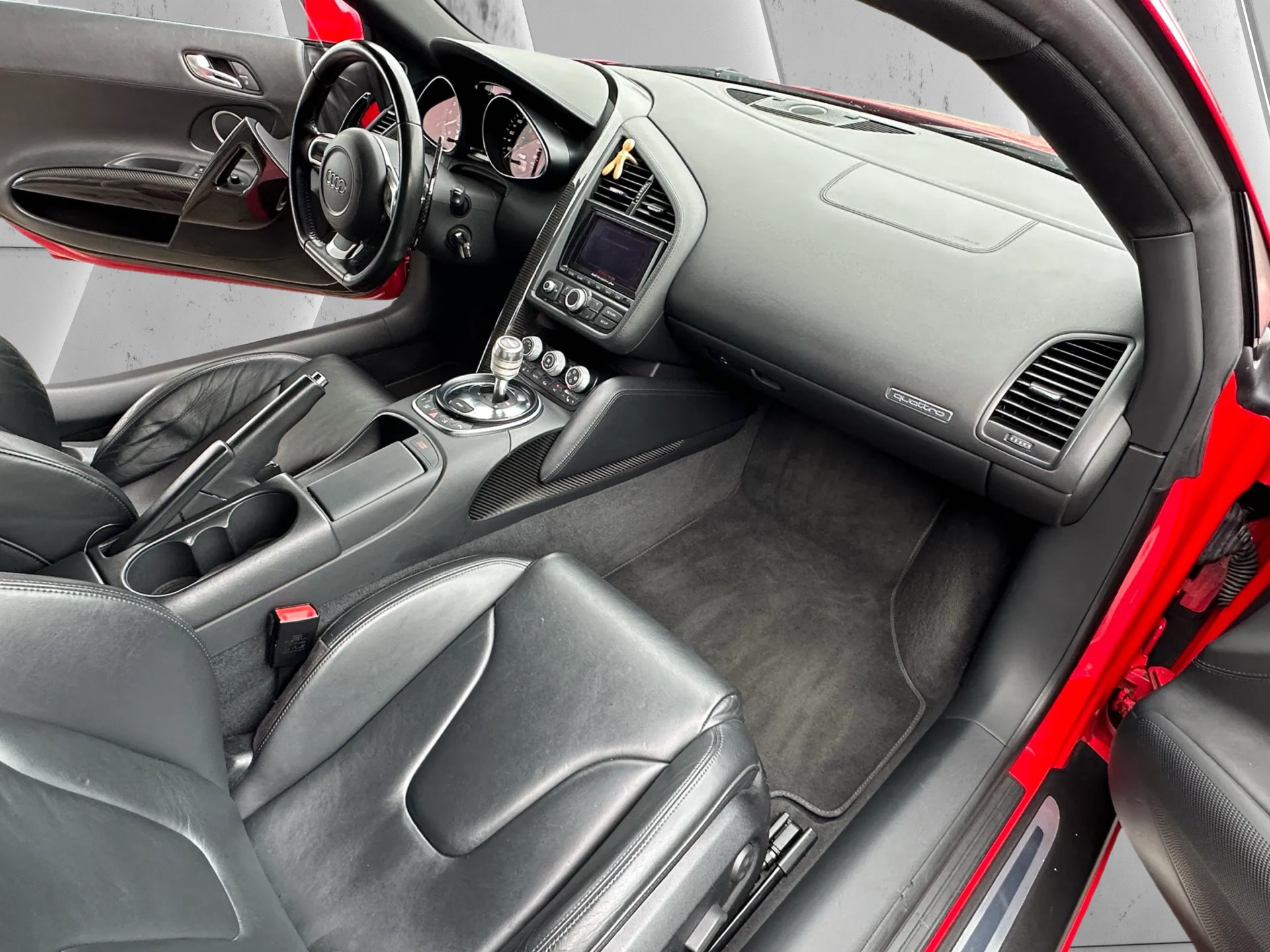 AUDI R8 Coupé 5.2 R-Tronic-image-9