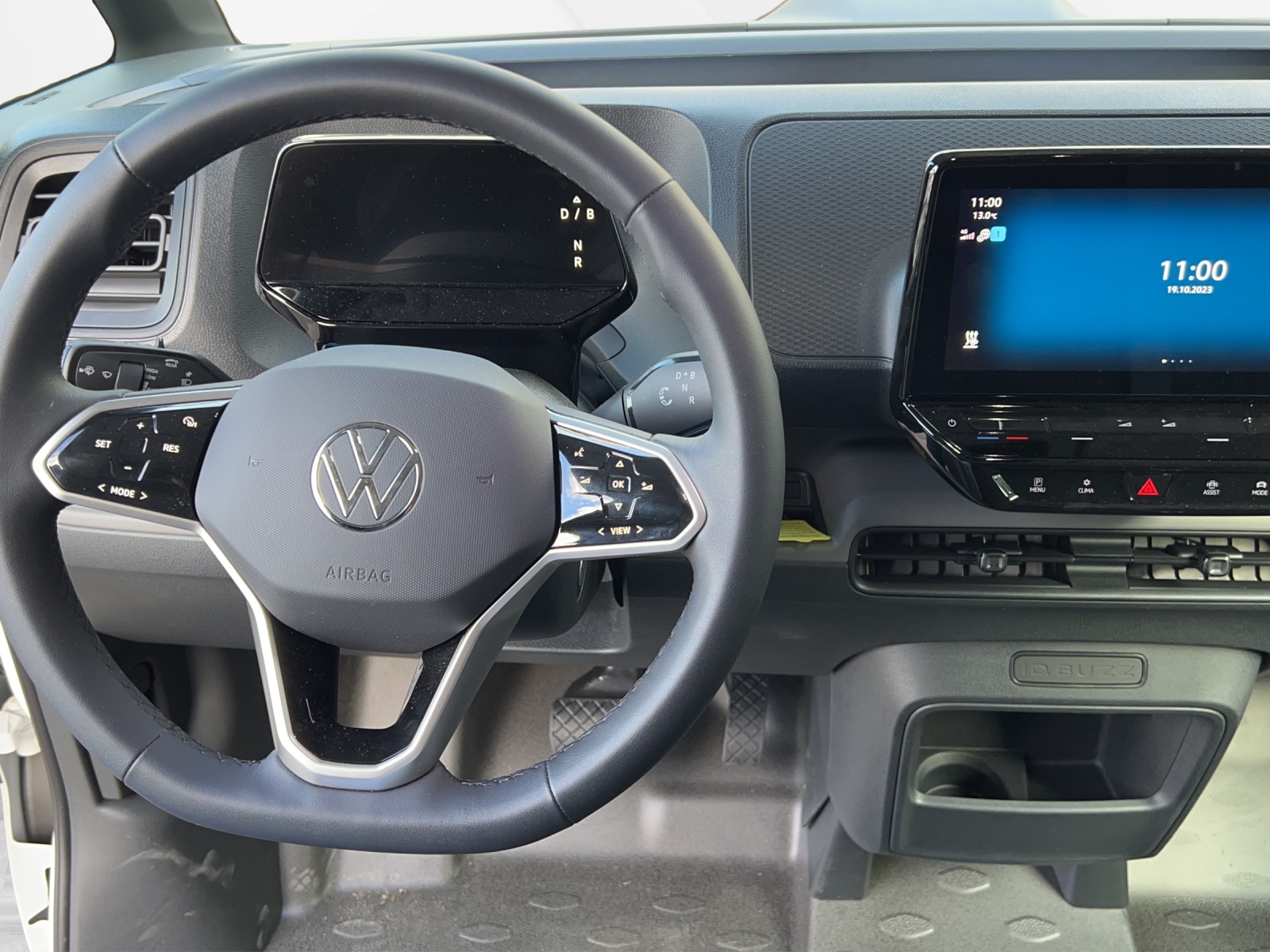 VW ID. Buzz Cargo-image-11
