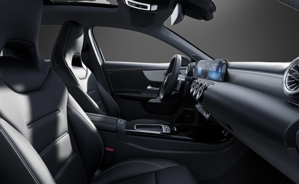 MERCEDES-BENZ A 180 7G-DCT-image-8