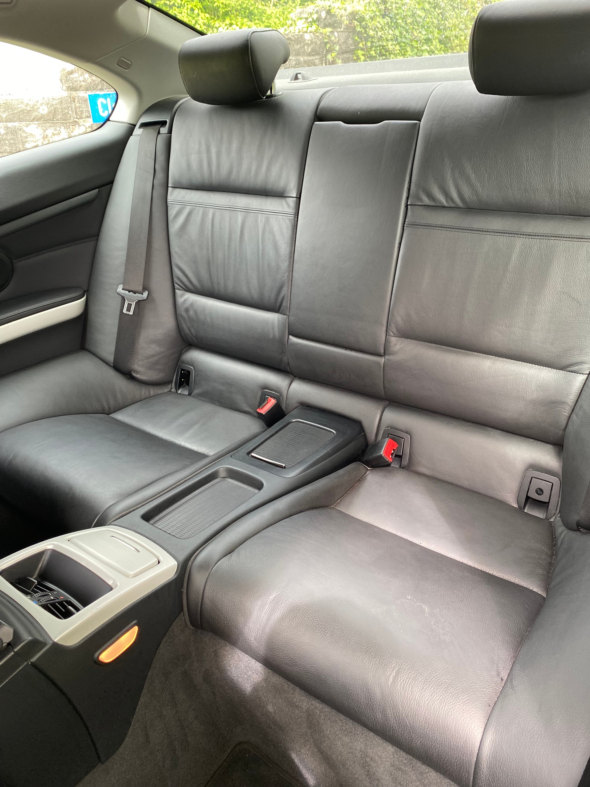 BMW 330i xDrive Coupé-image-8