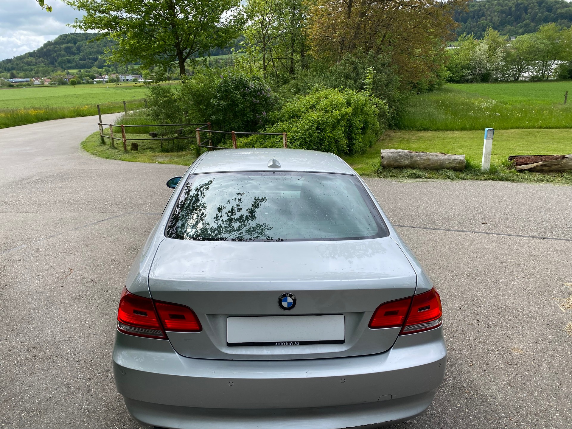 BMW 330i xDrive Coupé-image-5