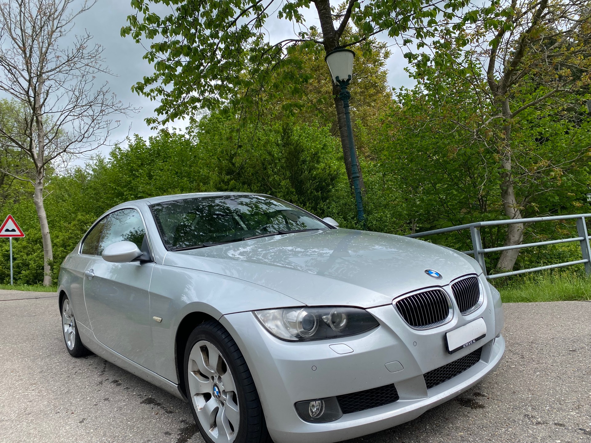 BMW 330i xDrive Coupé-image-1