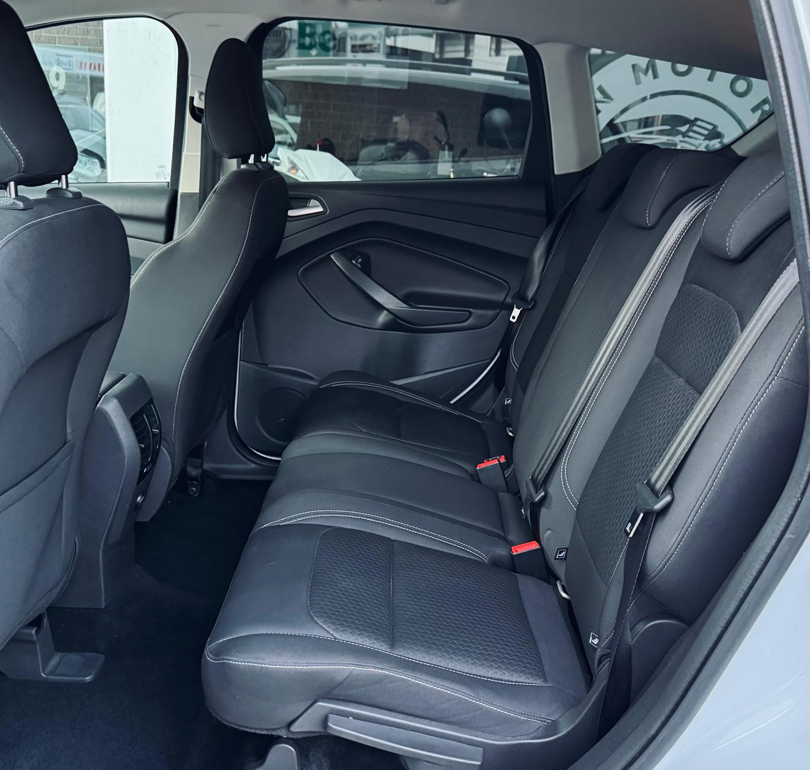FORD Kuga 1.5 Business 2WD-image-8