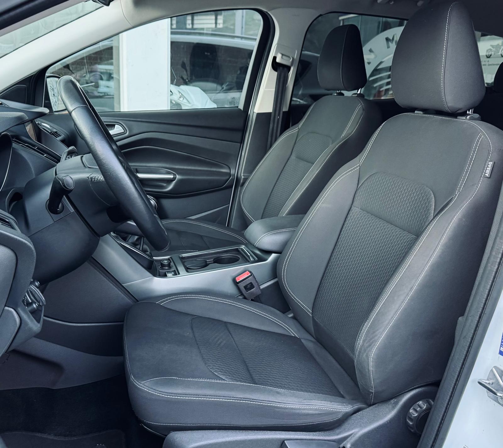 FORD Kuga 1.5 Business 2WD-image-7