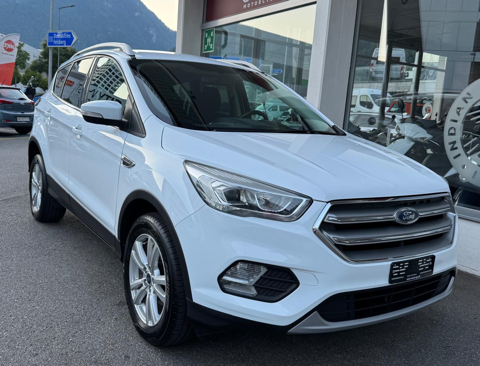 FORD Kuga 1.5 Business 2WD-image-0