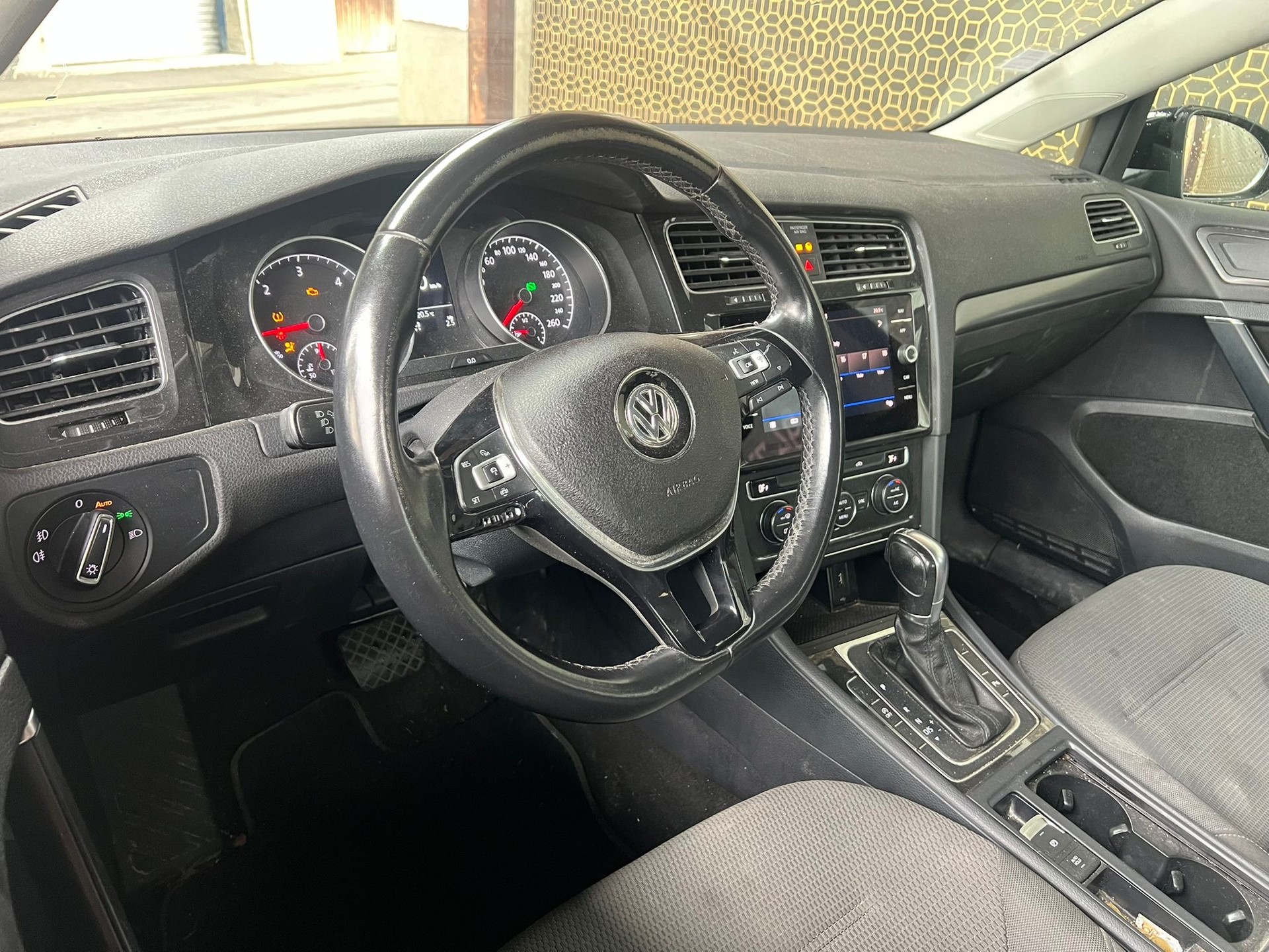 VW Golf 7 2.0 TDI DSG-image-4