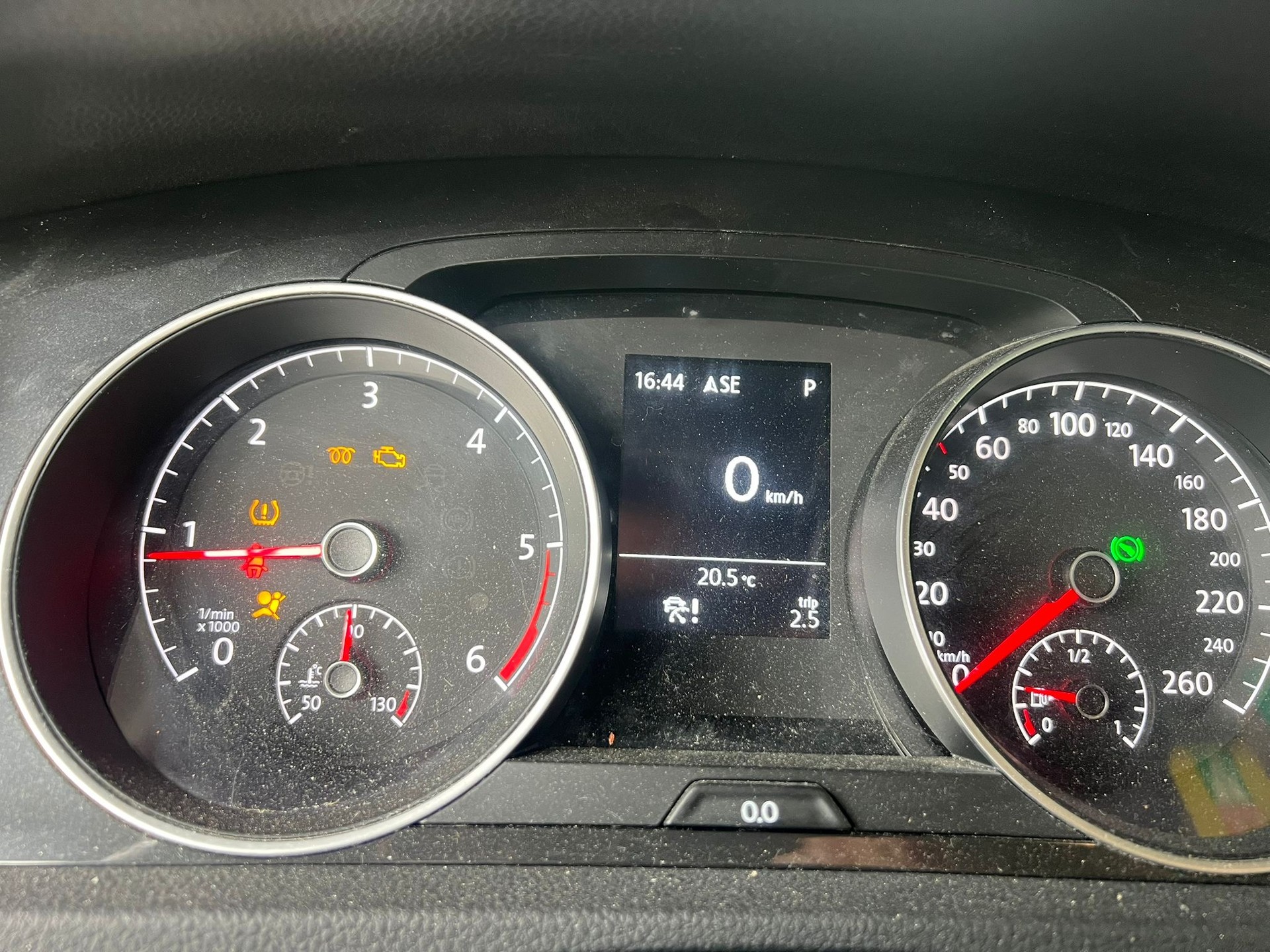 VW Golf 7 2.0 TDI DSG-image-2