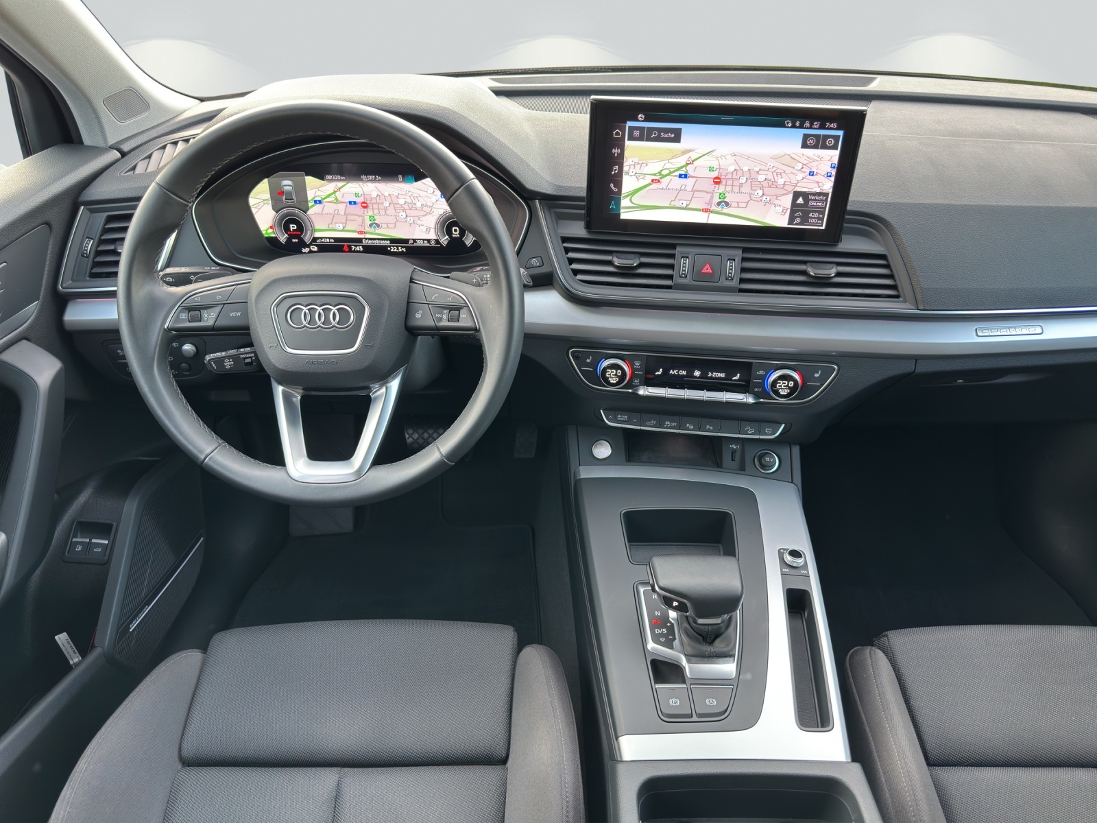 AUDI Q5 50 TFSI e PHEV quattro S-tronic-image-6