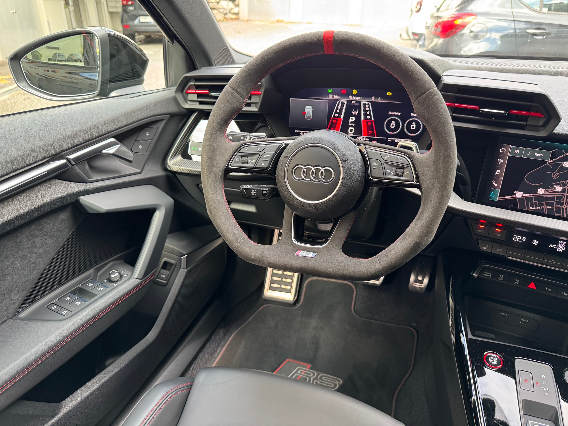 AUDI RS3 Sportback 2.5 TSI quattro S-tronic-image-11