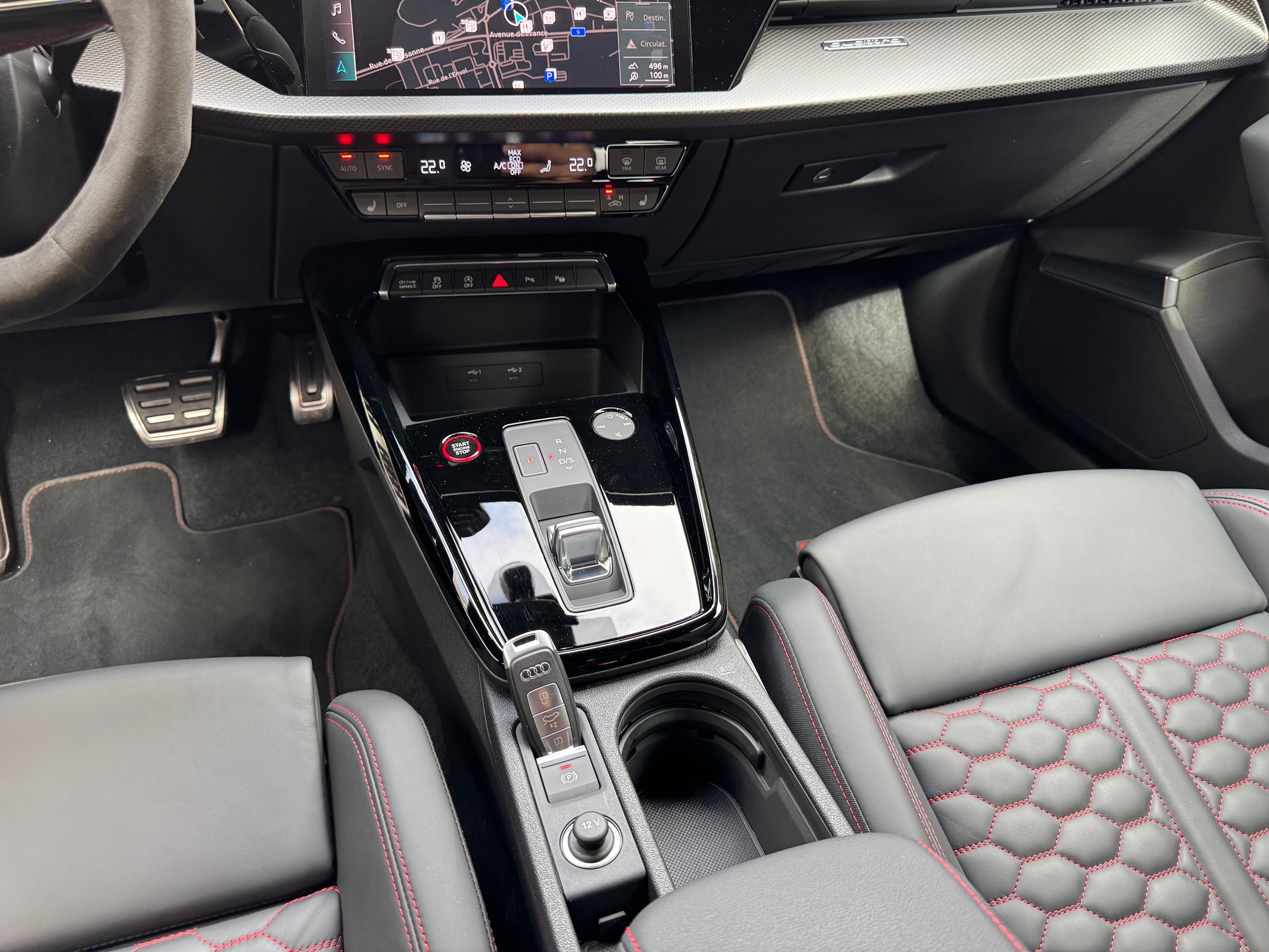 AUDI RS3 Sportback 2.5 TSI quattro S-tronic-image-16