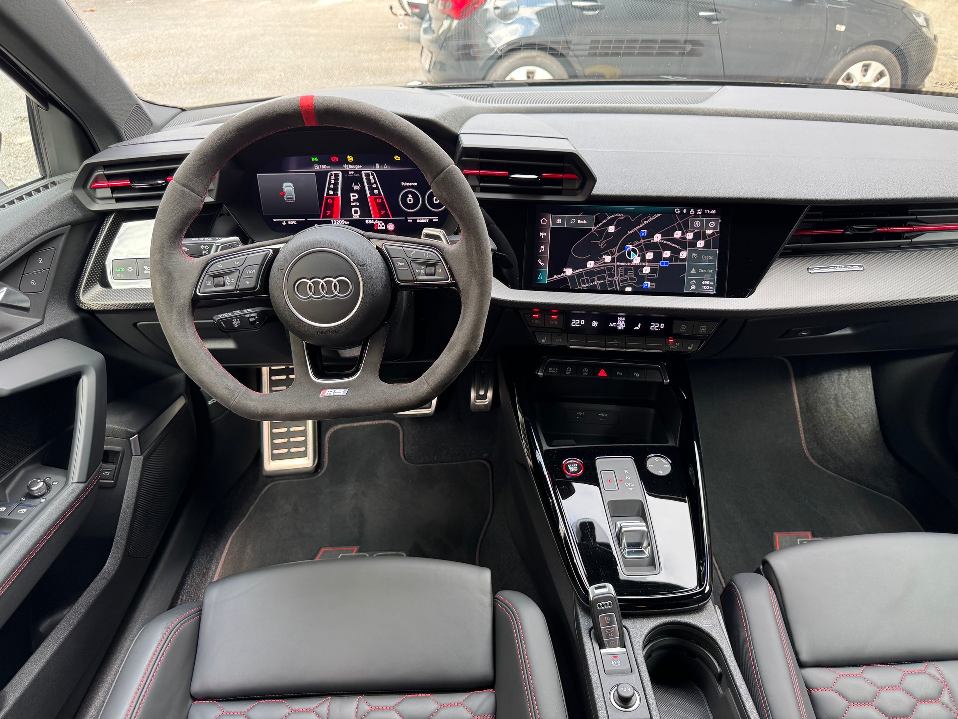 AUDI RS3 Sportback 2.5 TSI quattro S-tronic-image-9