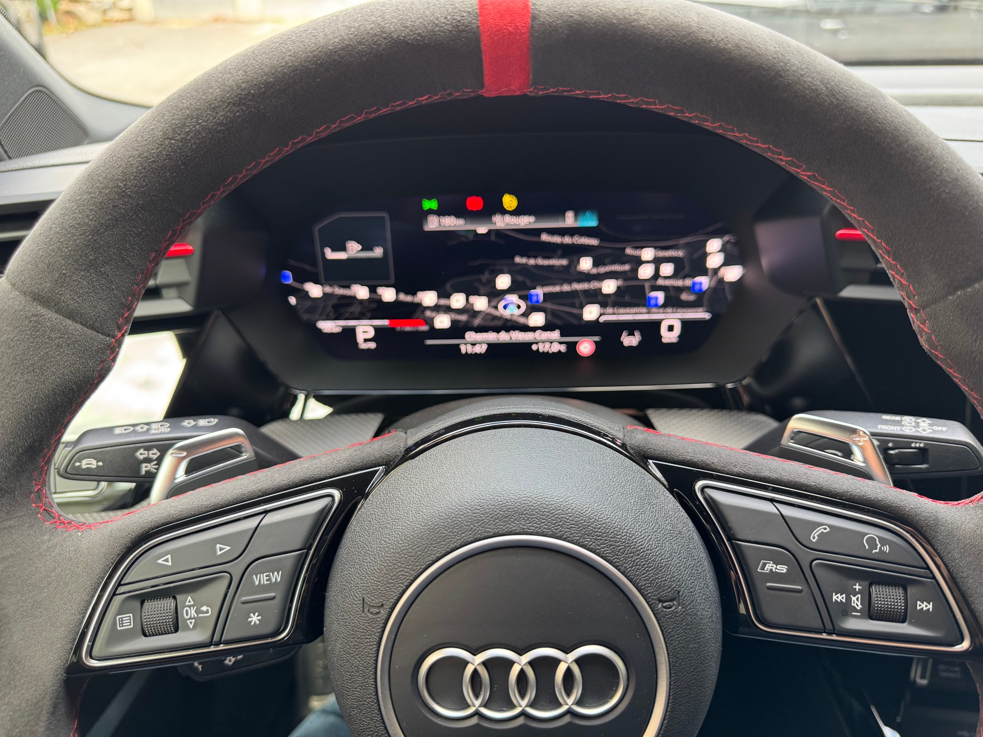 AUDI RS3 Sportback 2.5 TSI quattro S-tronic-image-12