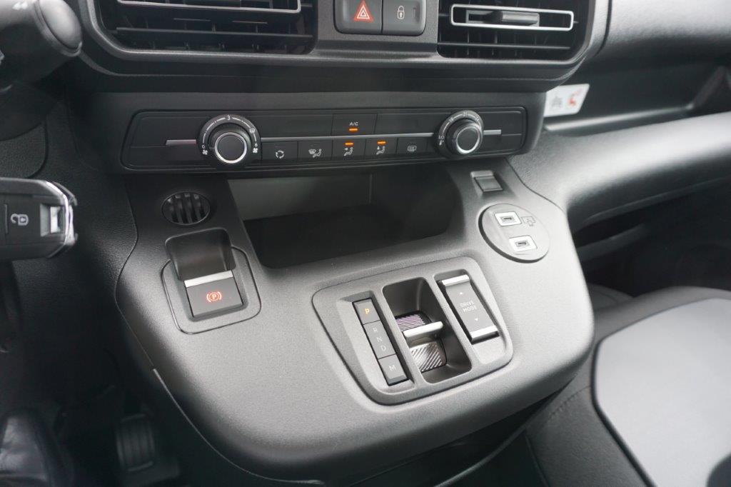 FIAT Doblo Crew Cab L2 1.5 BlueHDI 130-image-12