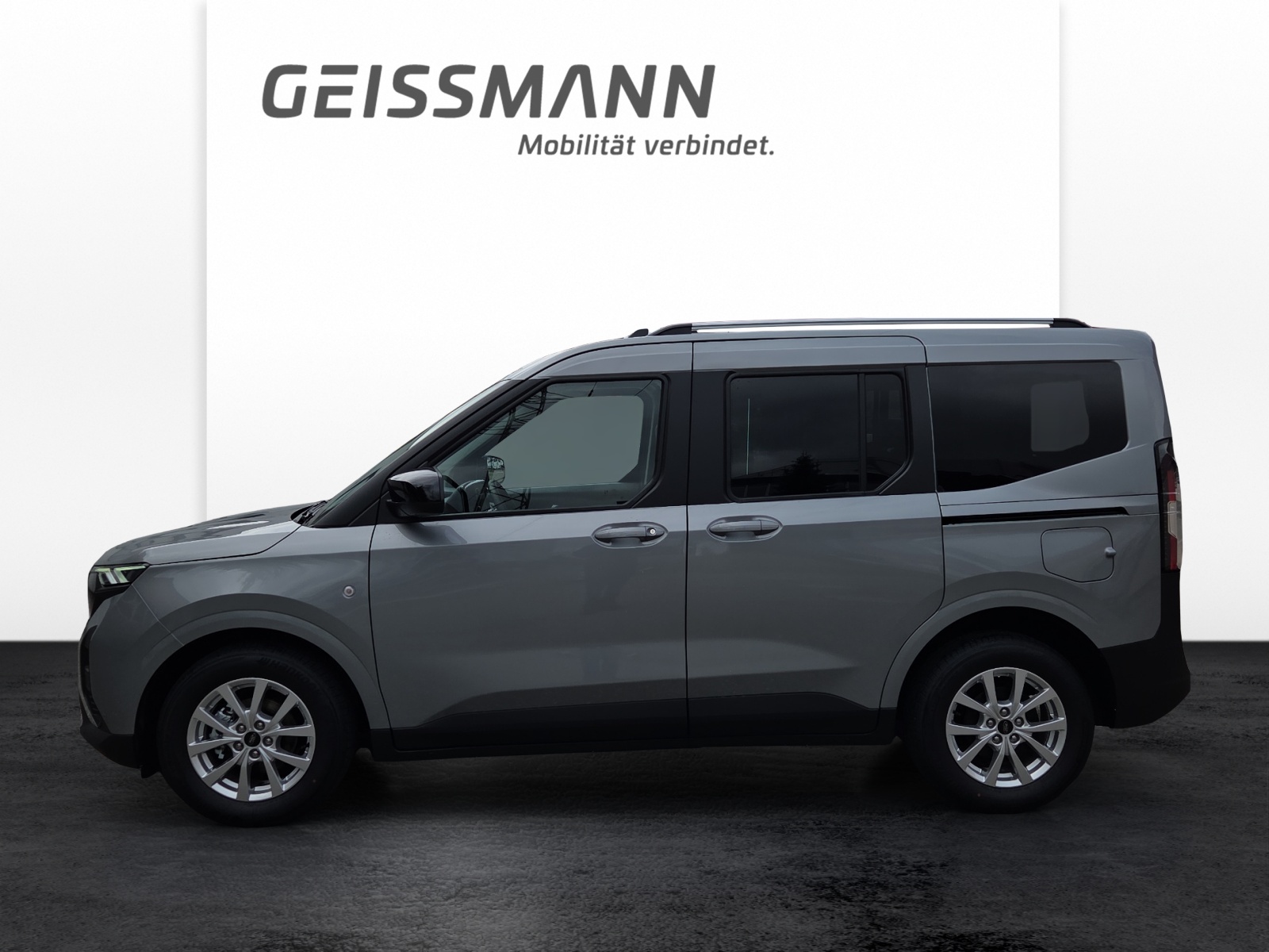 FORD Tourneo Courier 1.0 EcoBoost Titanium-showroom-element-1