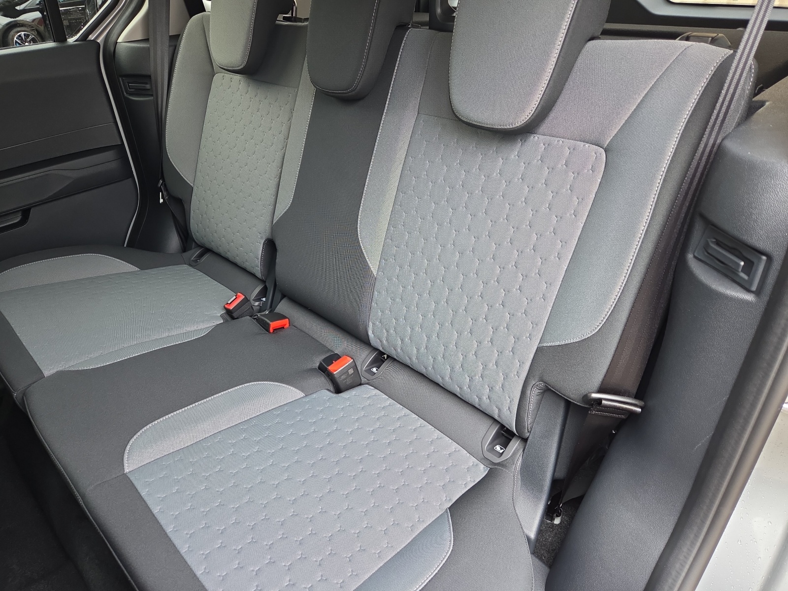 FORD Tourneo Courier 1.0 EcoBoost Titanium-image-5