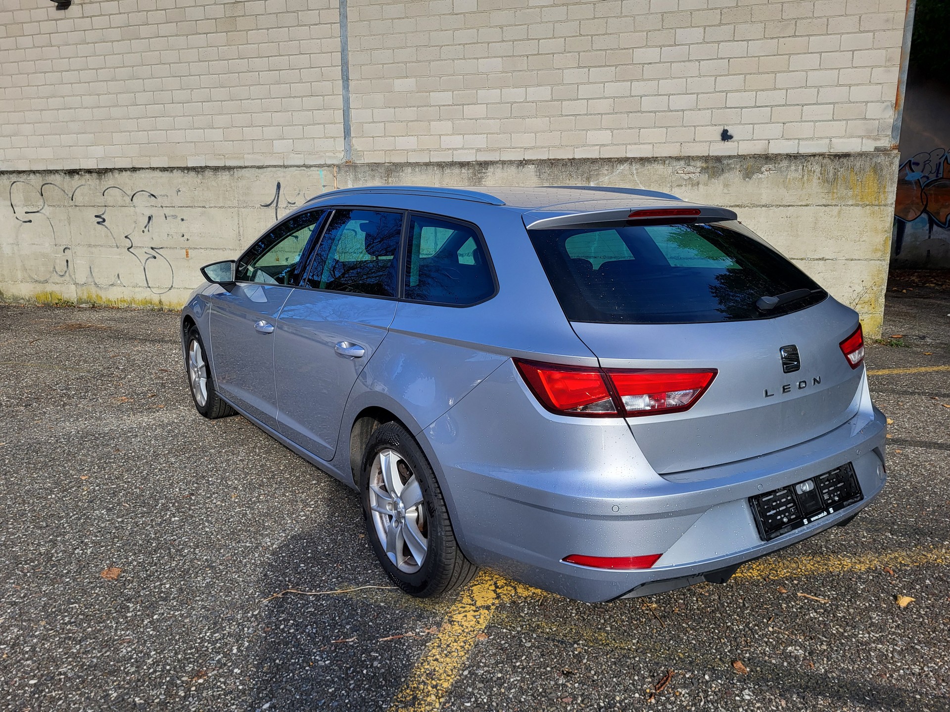 SEAT Leon ST 1.6 TDI CR Style DSG-image-2