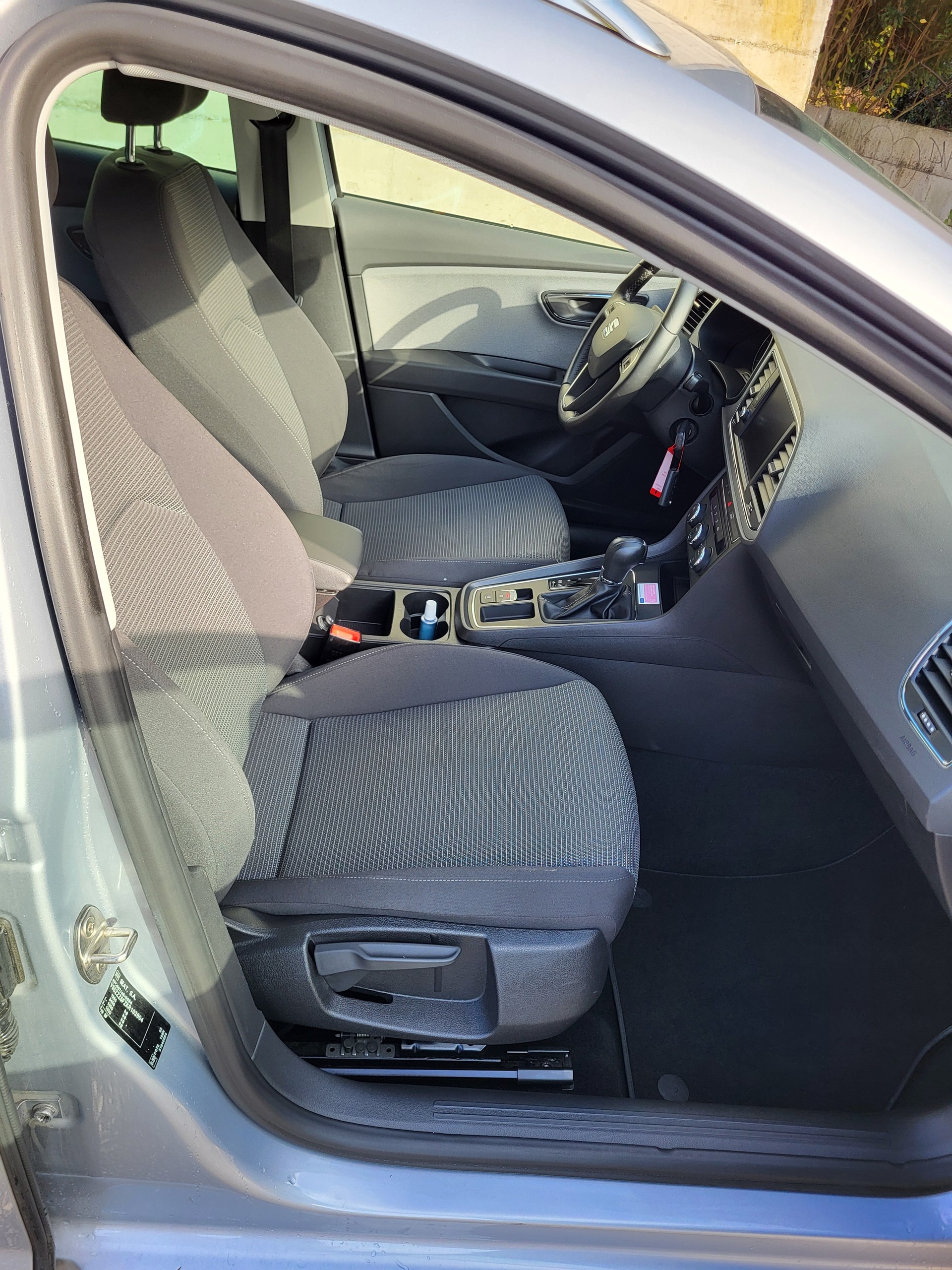 SEAT Leon ST 1.6 TDI CR Style DSG-image-12
