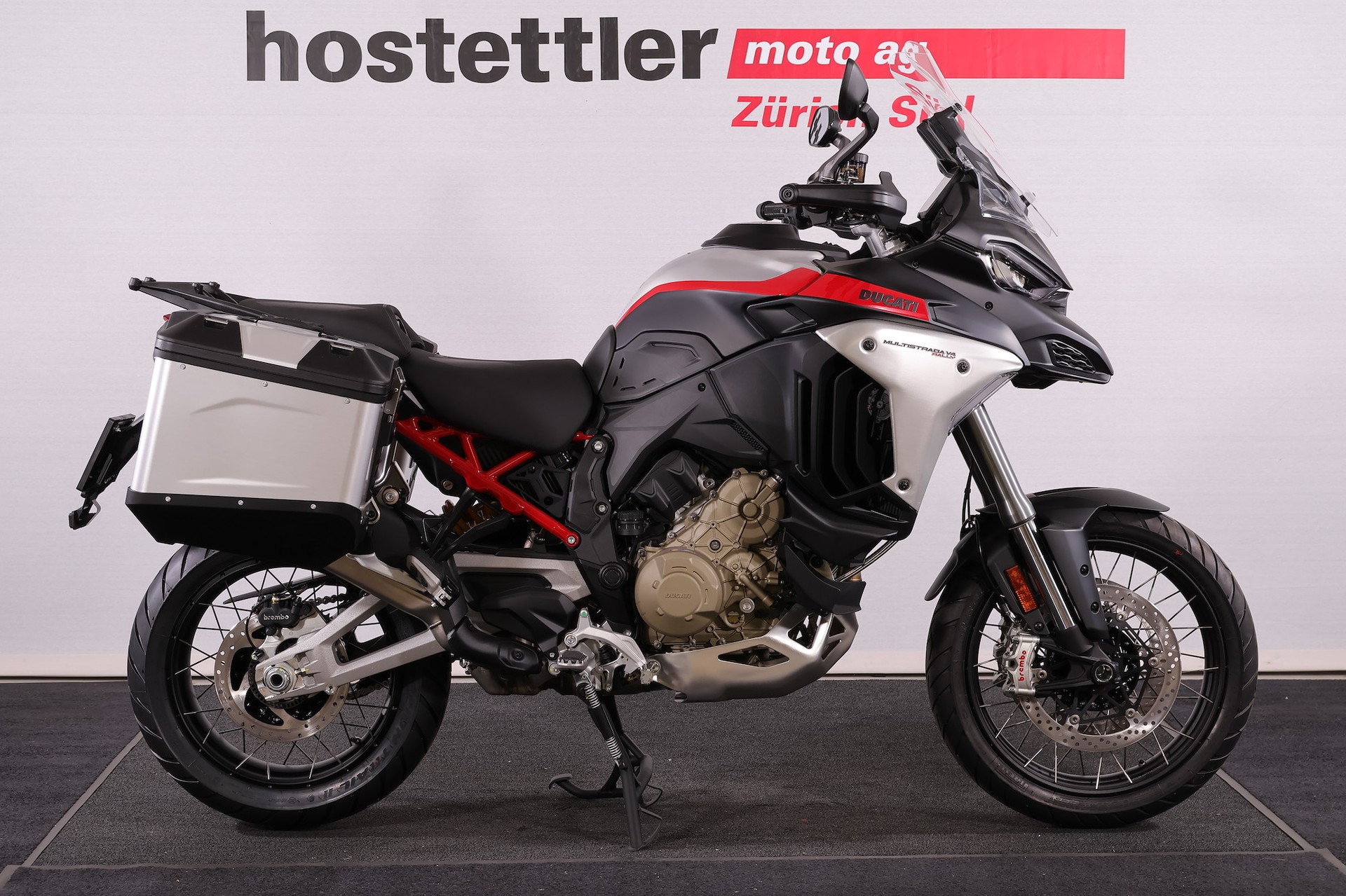 DUCATI Multistrada V4 Rally Travel & Radar-showroom-element-3