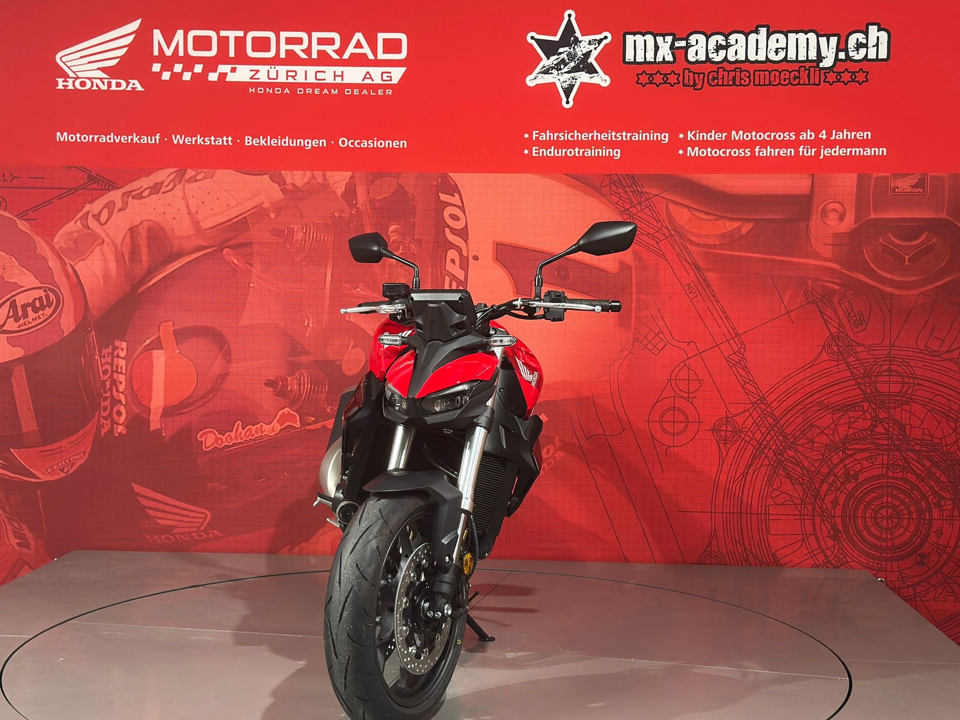 HONDA CB 1000 Hornet ** Neufahrzeug ** Grand Prix Red-showroom-element-2