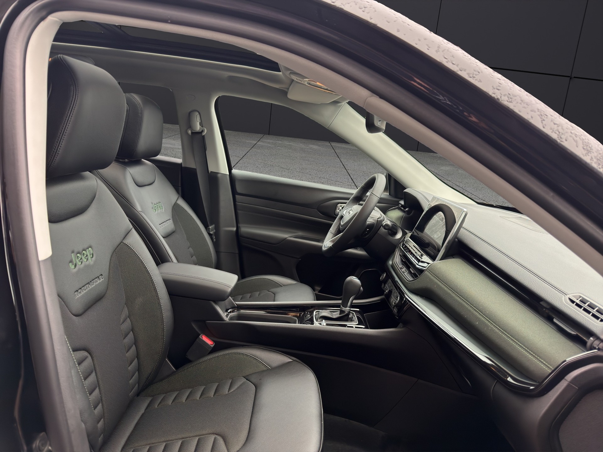 JEEP Compass 1.3 T PHEV North Star Sky AWD-image-10