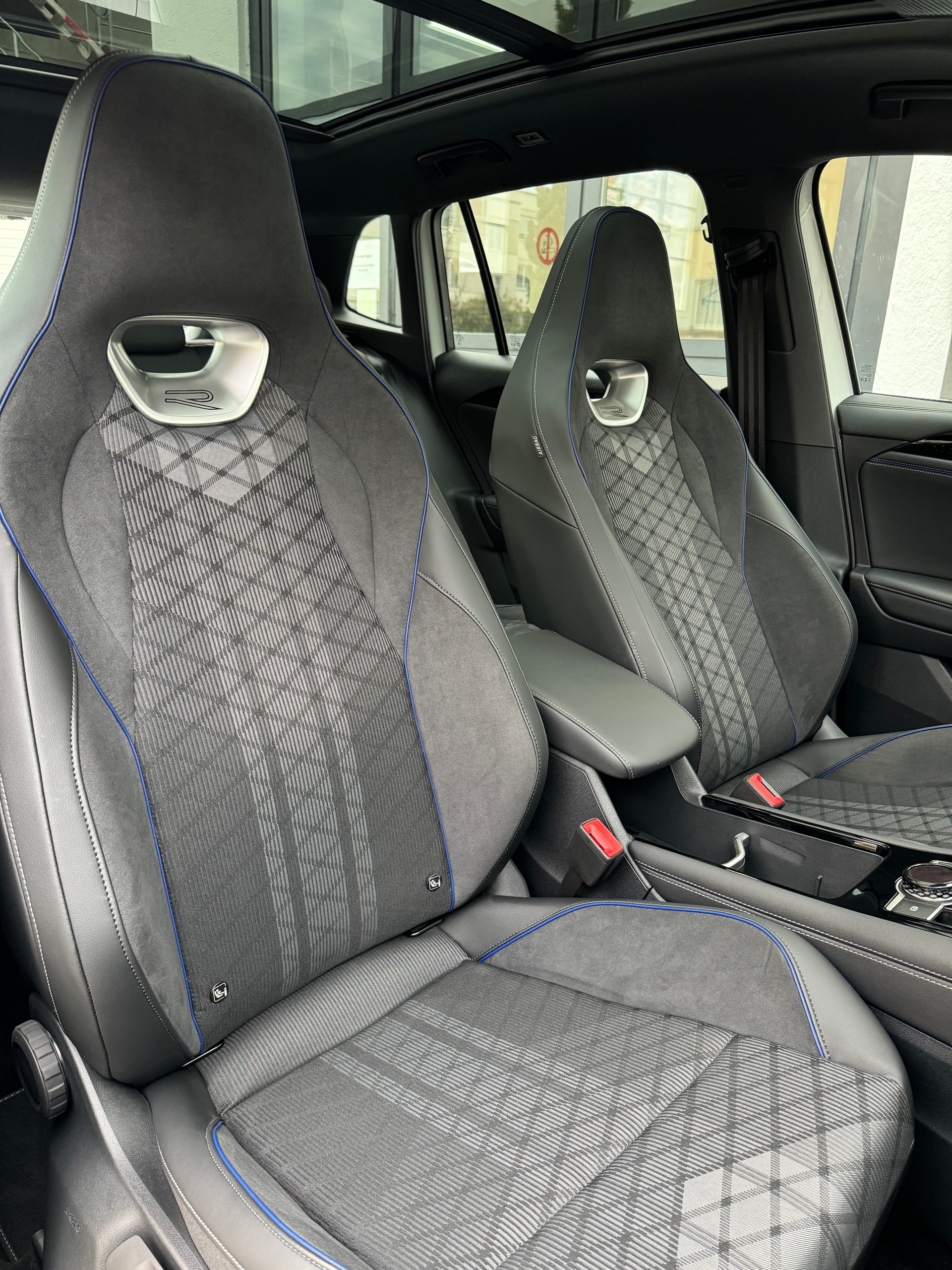 VW Tiguan 2.0 TSI DSG R-Line 4Motion-image-13
