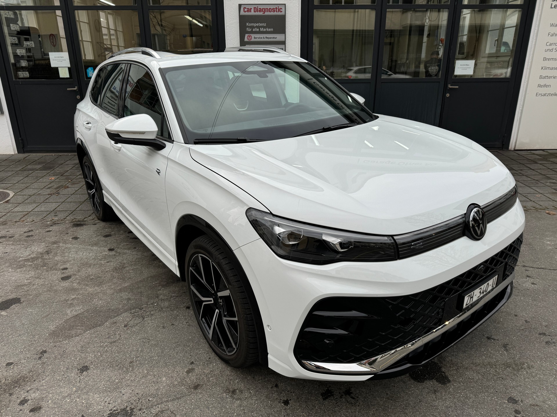 VW Tiguan 2.0 TSI DSG R-Line 4Motion