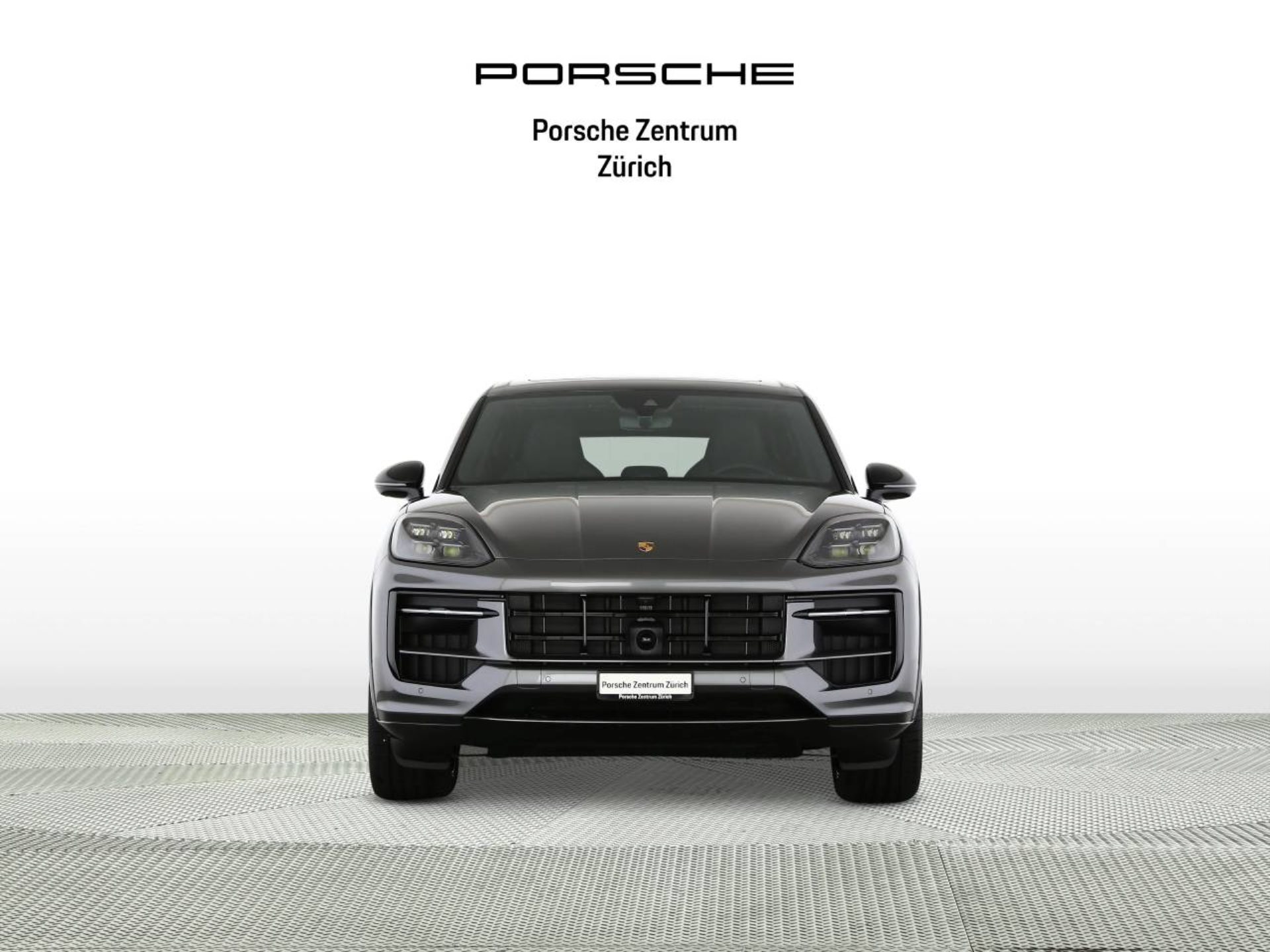 PORSCHE Cayenne S E-Hybrid Black Edition-image-6