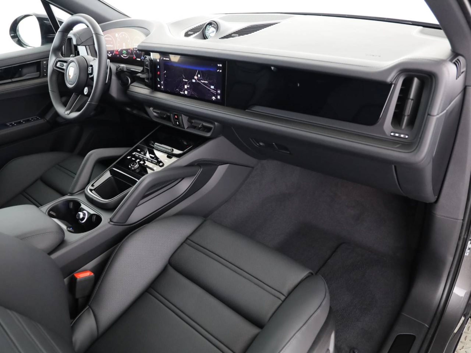 PORSCHE Cayenne S E-Hybrid Black Edition-image-10