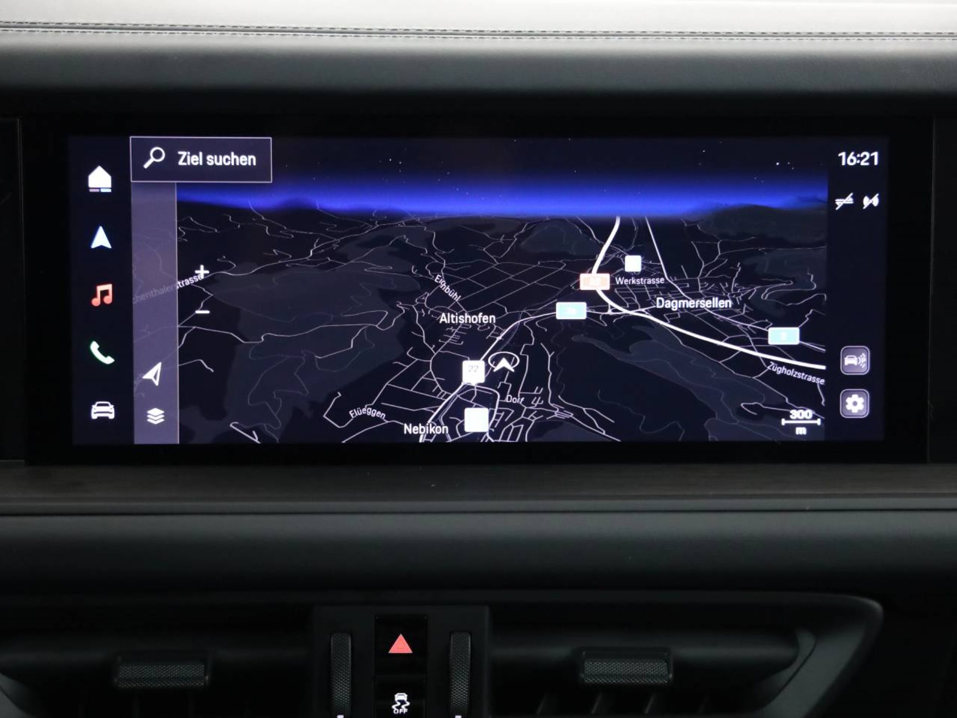 PORSCHE Cayenne S E-Hybrid Black Edition-image-13