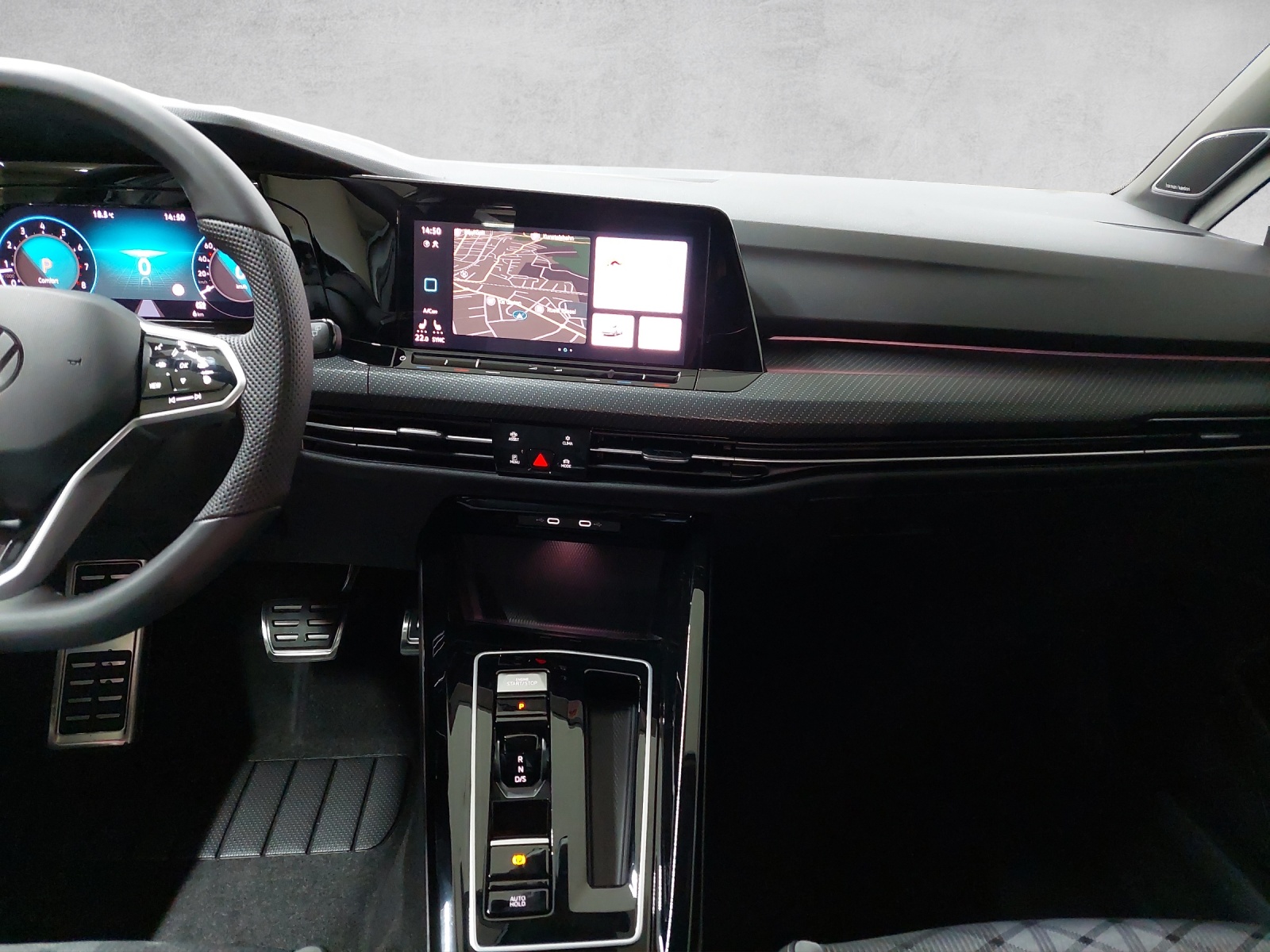 VW Golf Variant 1.5 eTSI mHEV R-Line-image-7