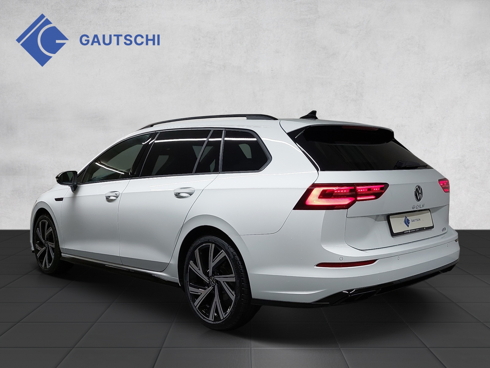 VW Golf Variant 1.5 eTSI mHEV R-Line-image-2