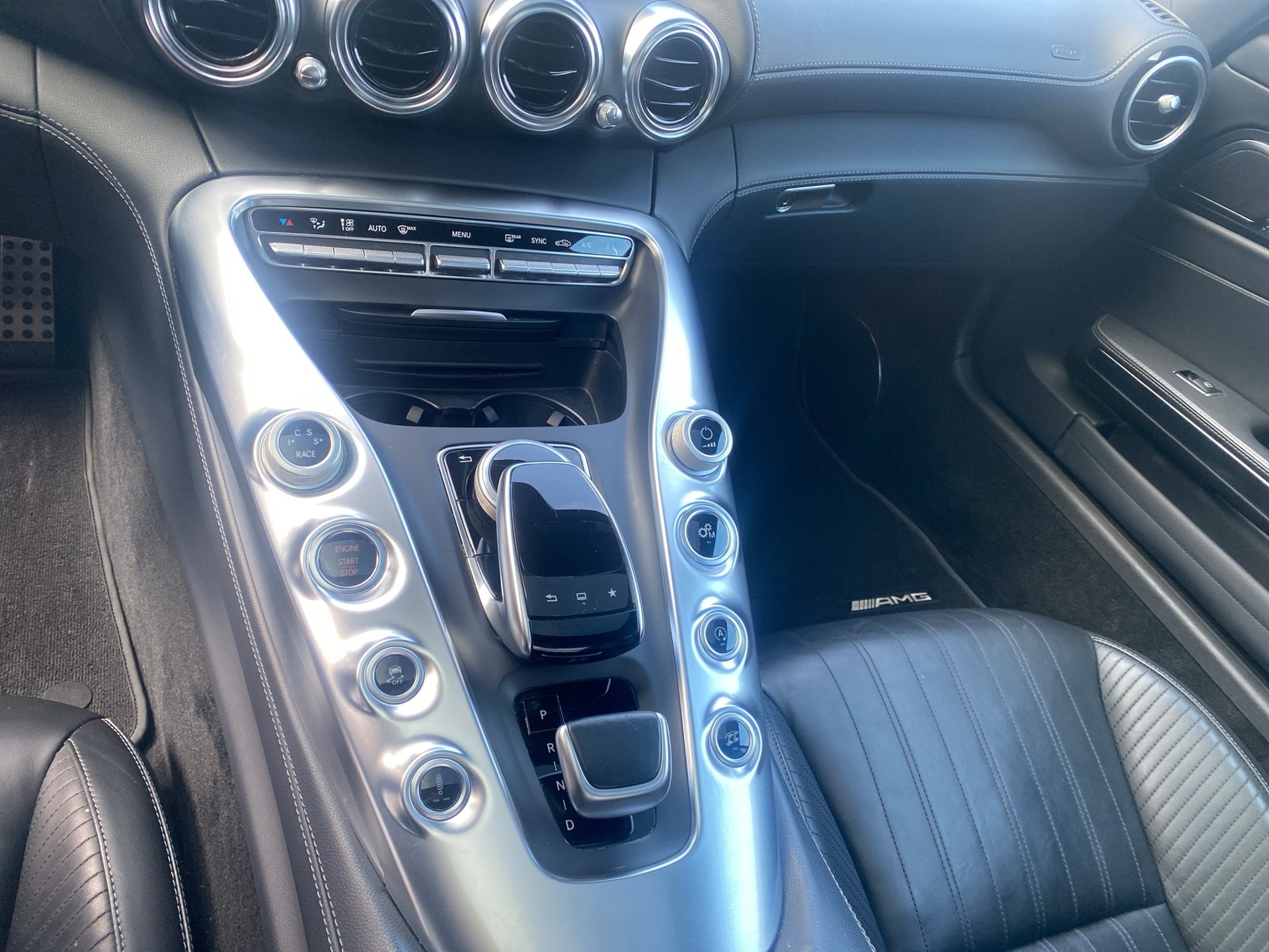 MERCEDES-BENZ AMG GT S Speedshift DCT-image-14