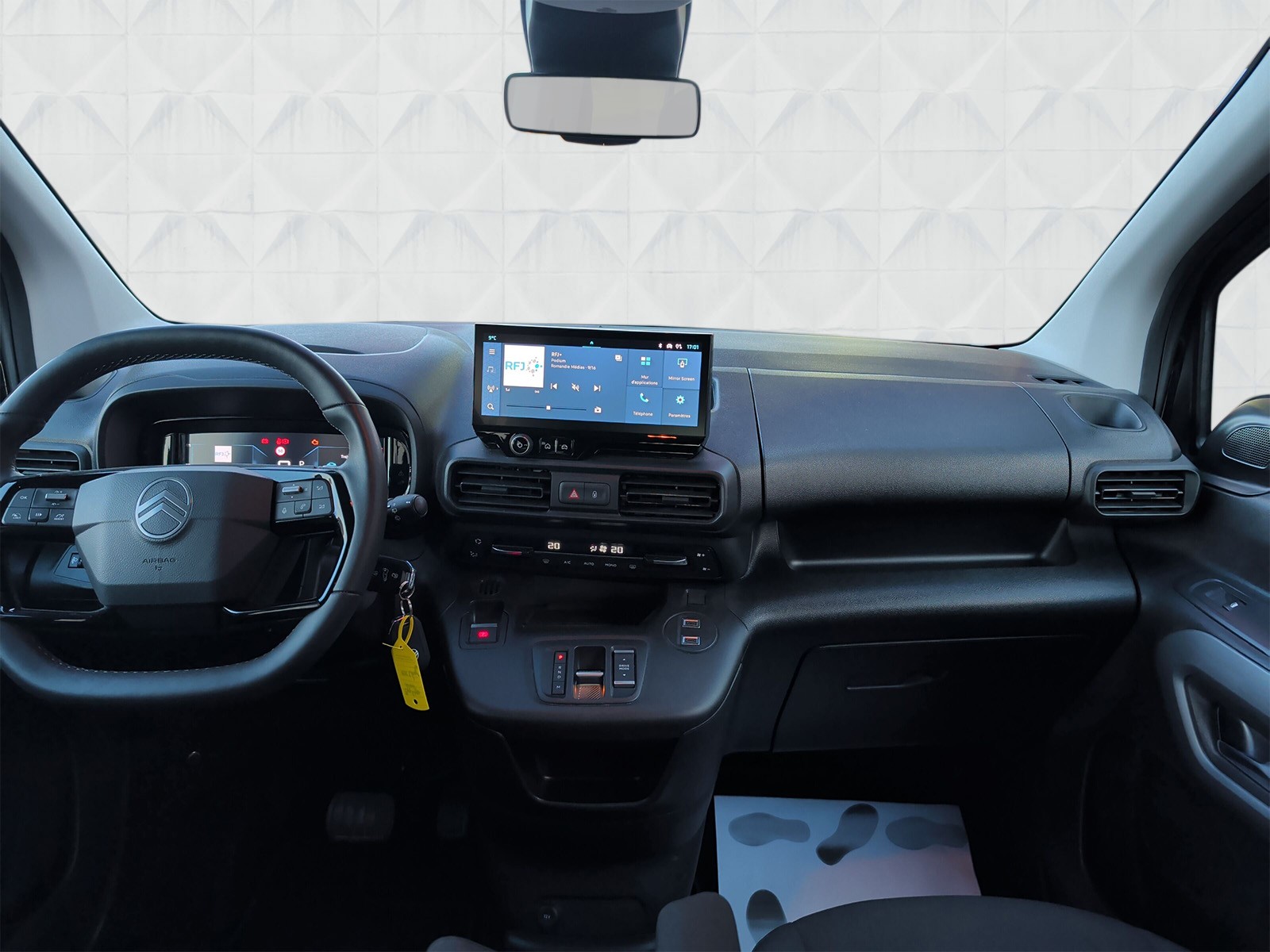 CITROEN Berlingo 1.5 BlueHDi Max EAT8-image-9