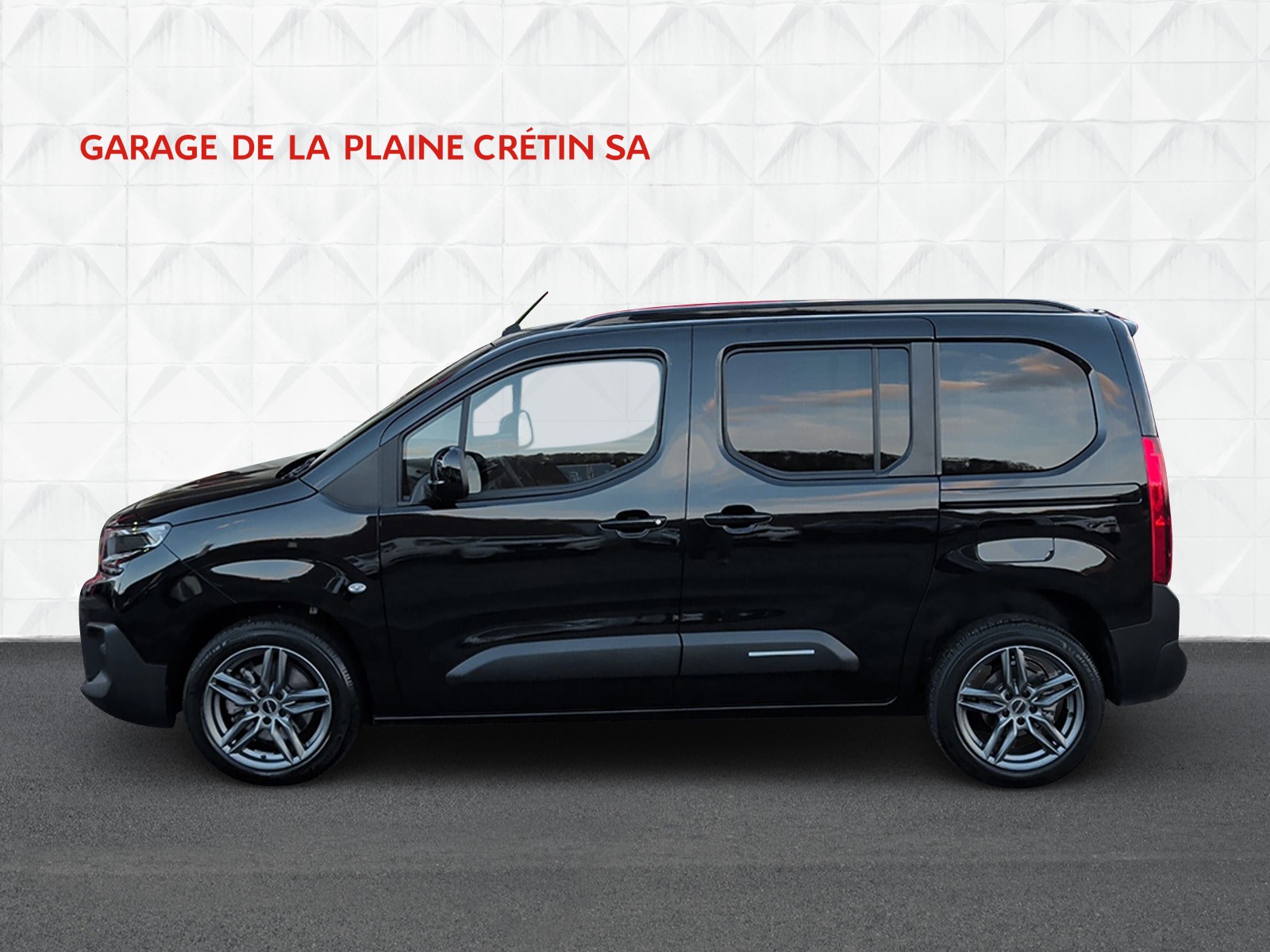 CITROEN Berlingo 1.5 BlueHDi Max EAT8-image-2