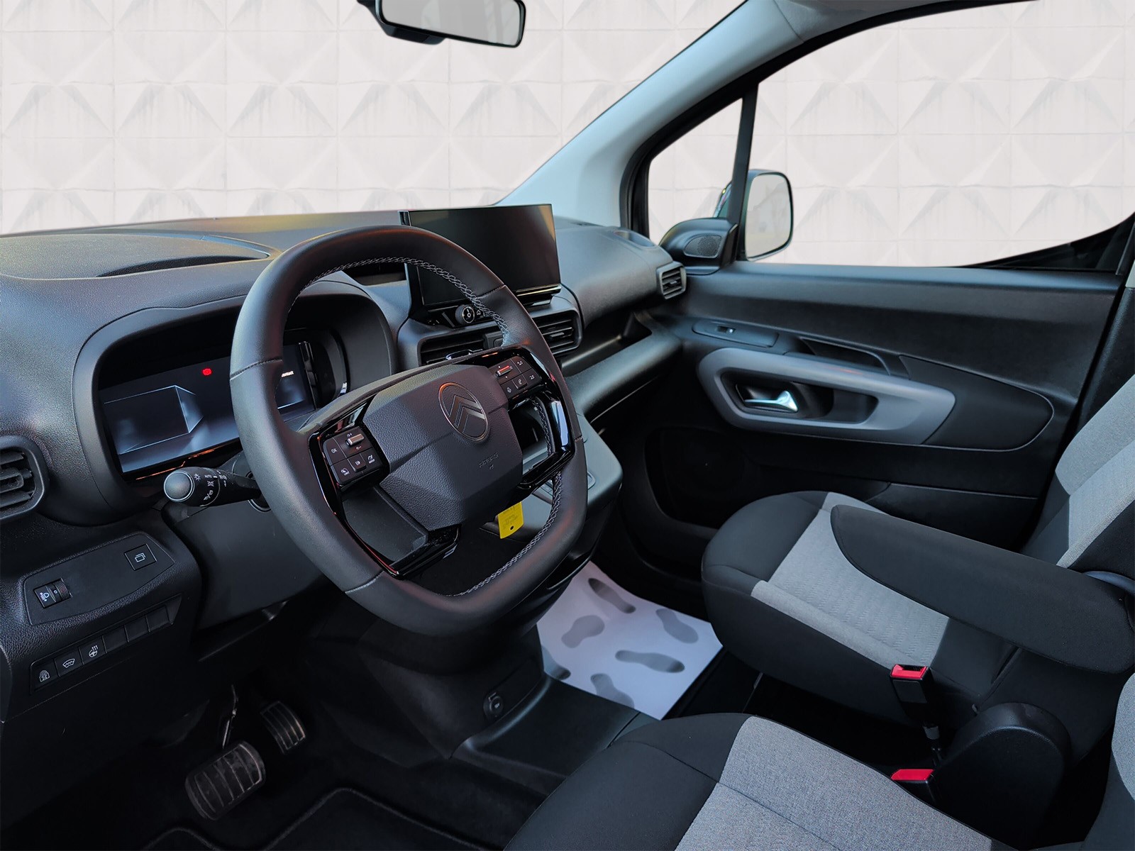 CITROEN Berlingo 1.5 BlueHDi Max EAT8-image-8