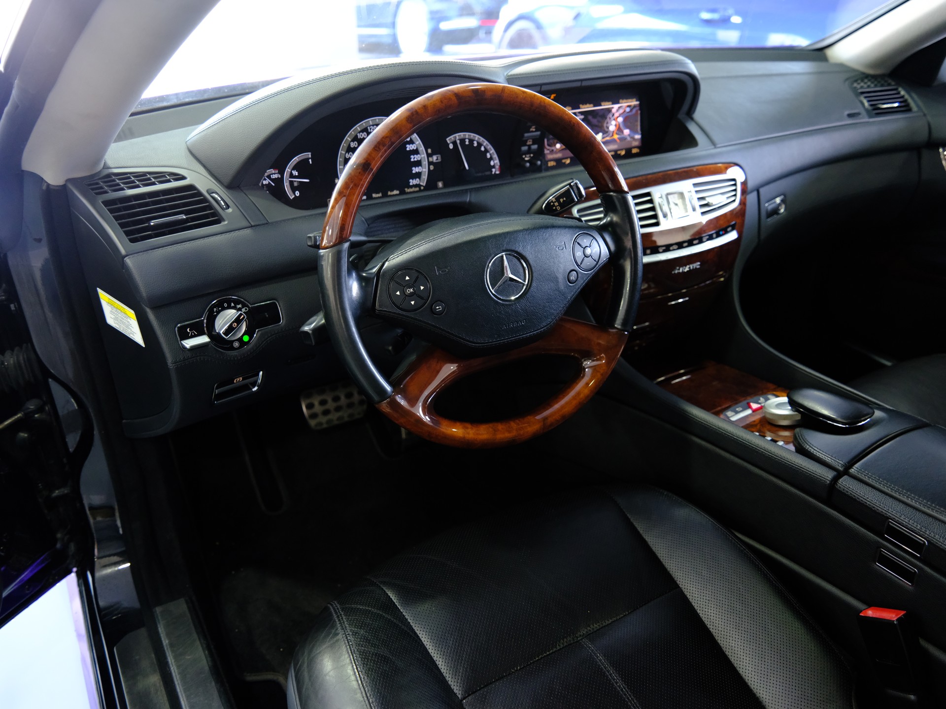 MERCEDES-BENZ CL 500 7G-Tronic-image-8