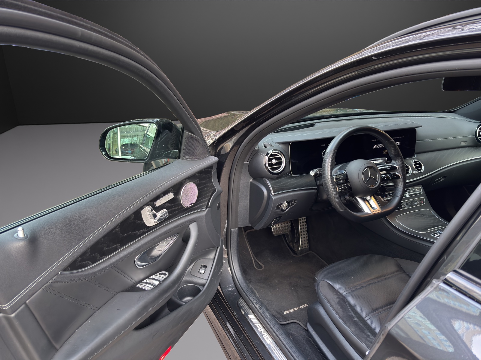 MERCEDES-BENZ AMG E 53 T 4Matic+ Speedshift 9G-TCT-image-13