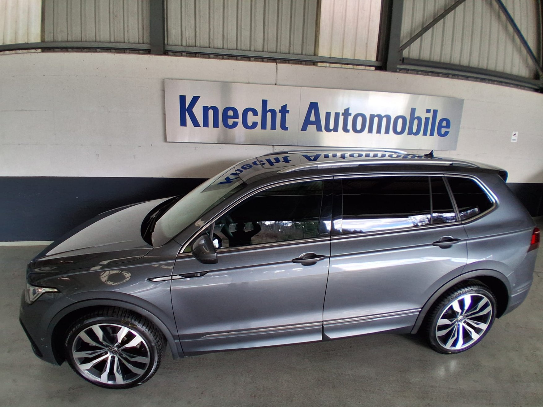 VW Tiguan Allspace 2.0 TSI R-Line DSG-showroom-element-3