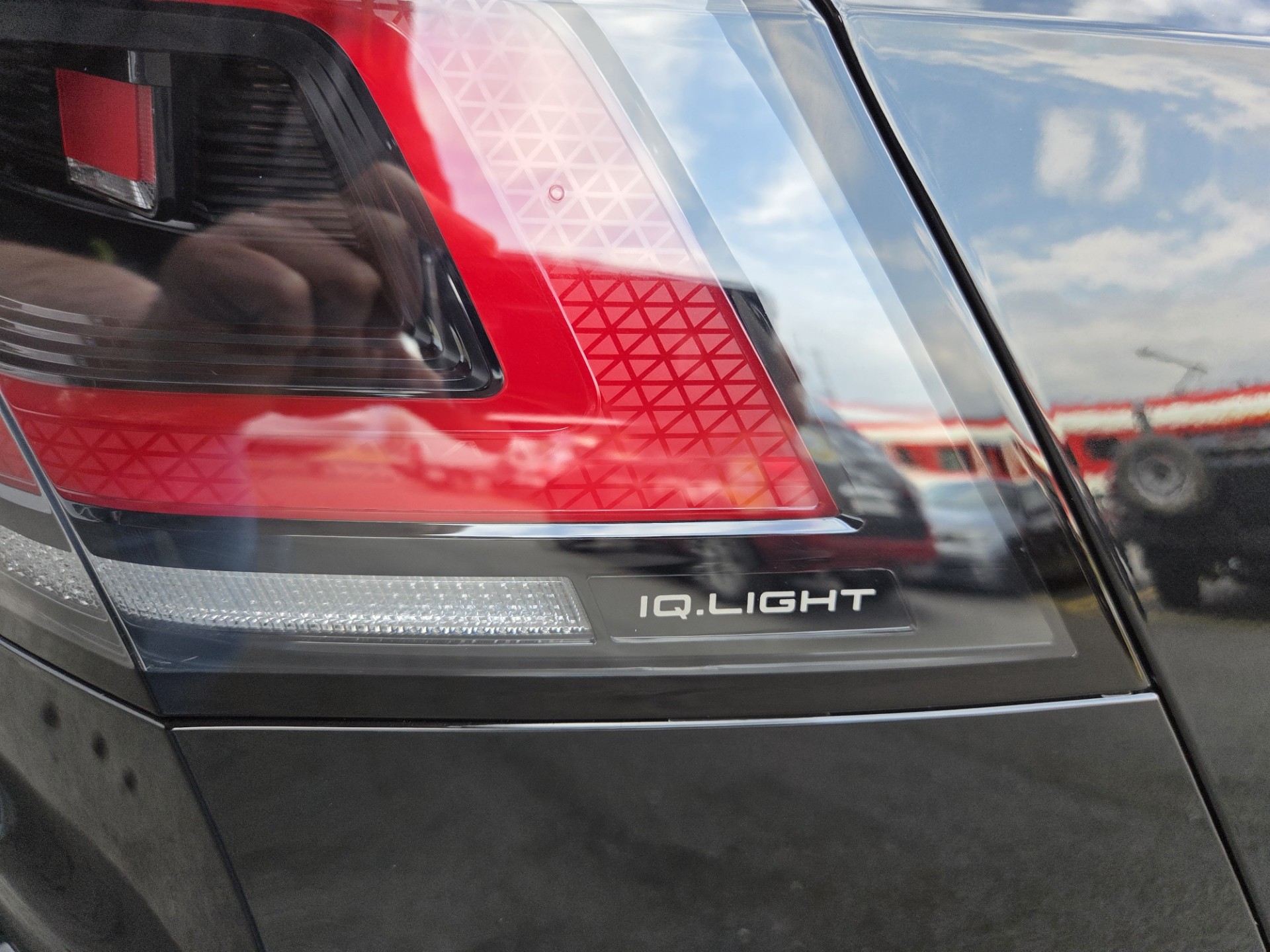 VW Golf 2.0 TSI R DSG 4 Motion-image-18