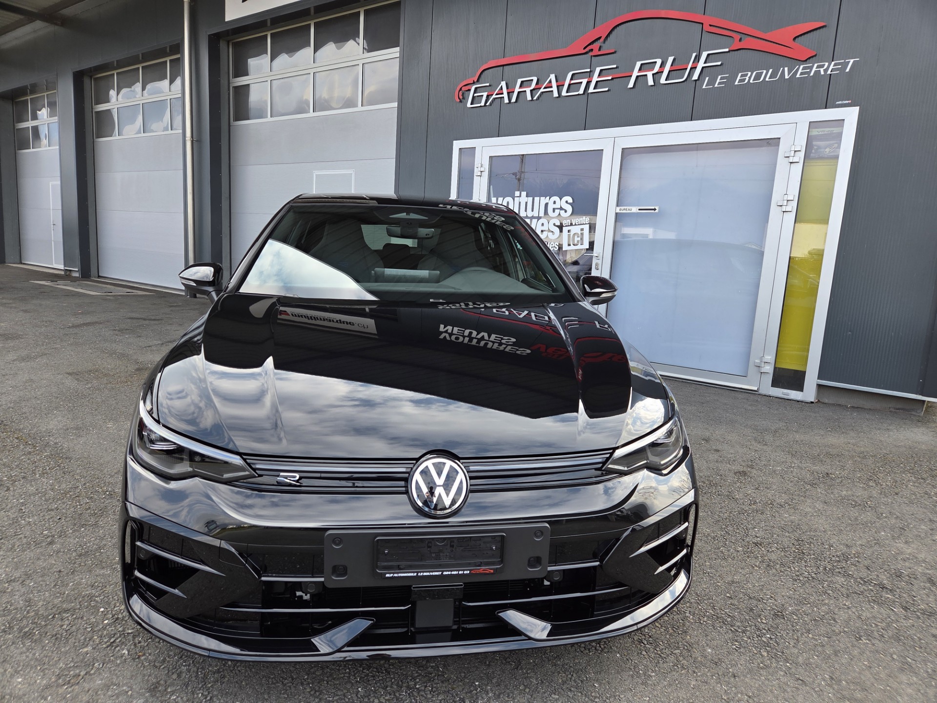 VW Golf 2.0 TSI R DSG 4 Motion-showroom-element-1
