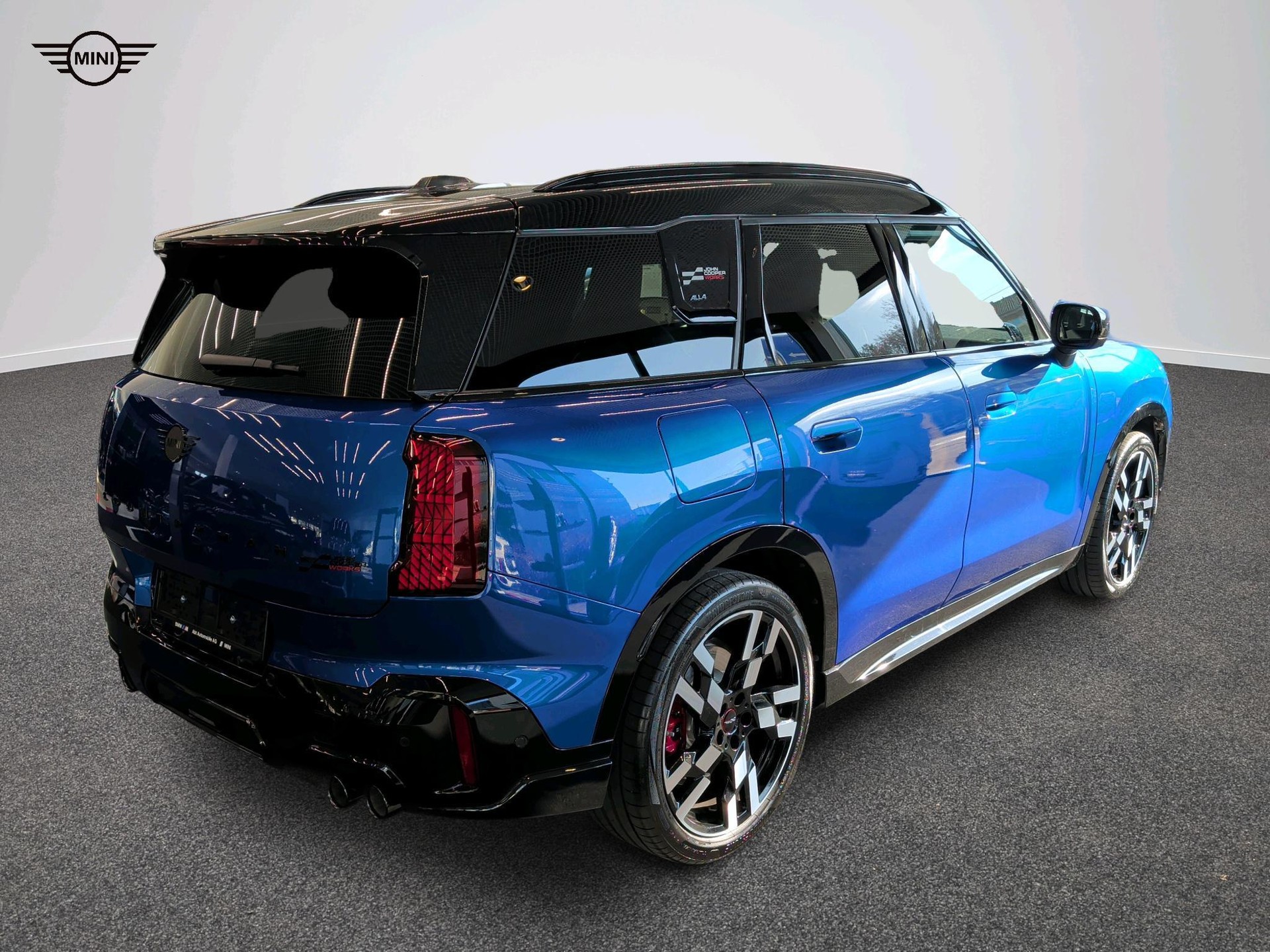 MINI John Cooper Works Countryman ALL4-image-3