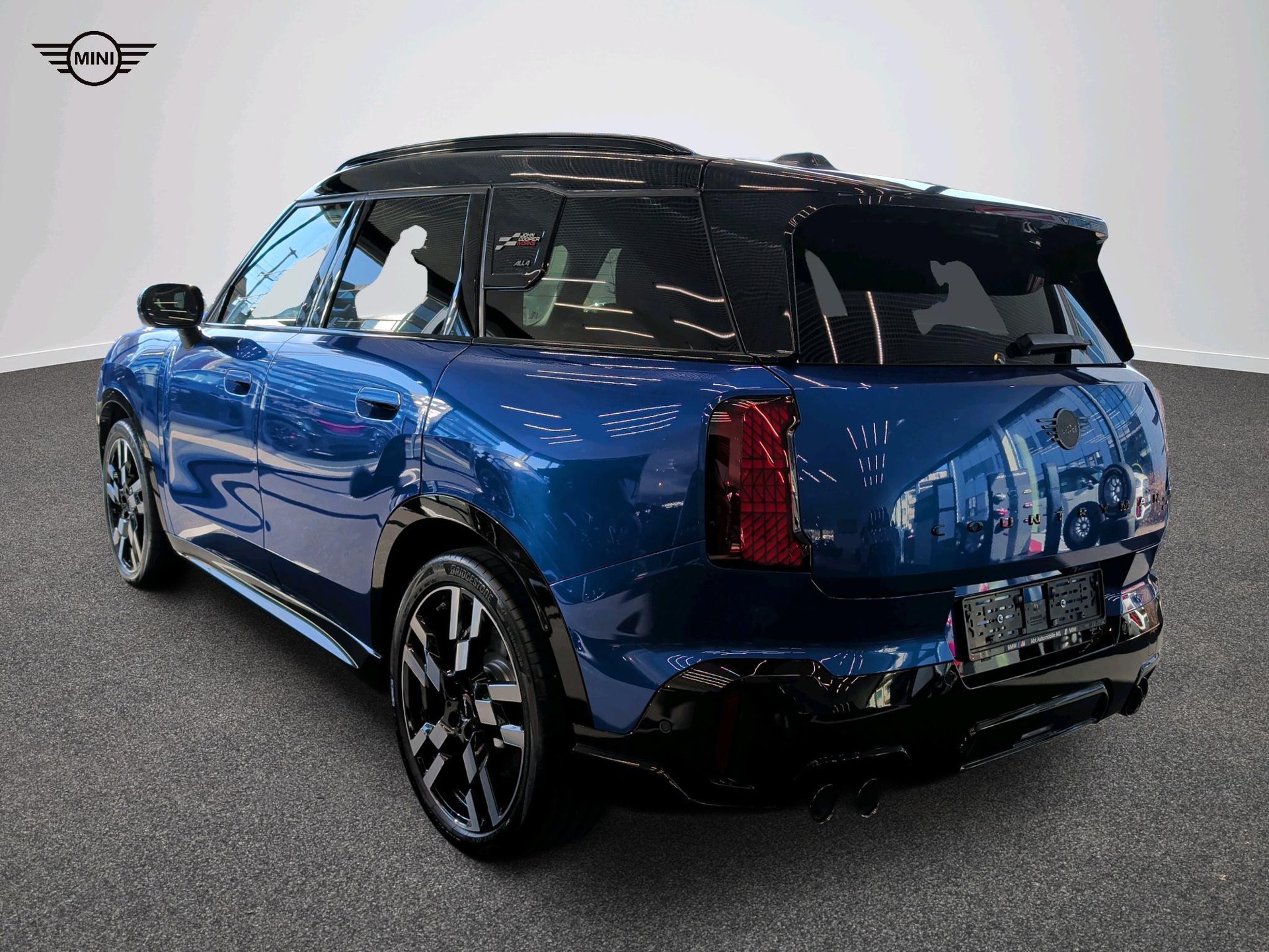 MINI John Cooper Works Countryman ALL4-image-4