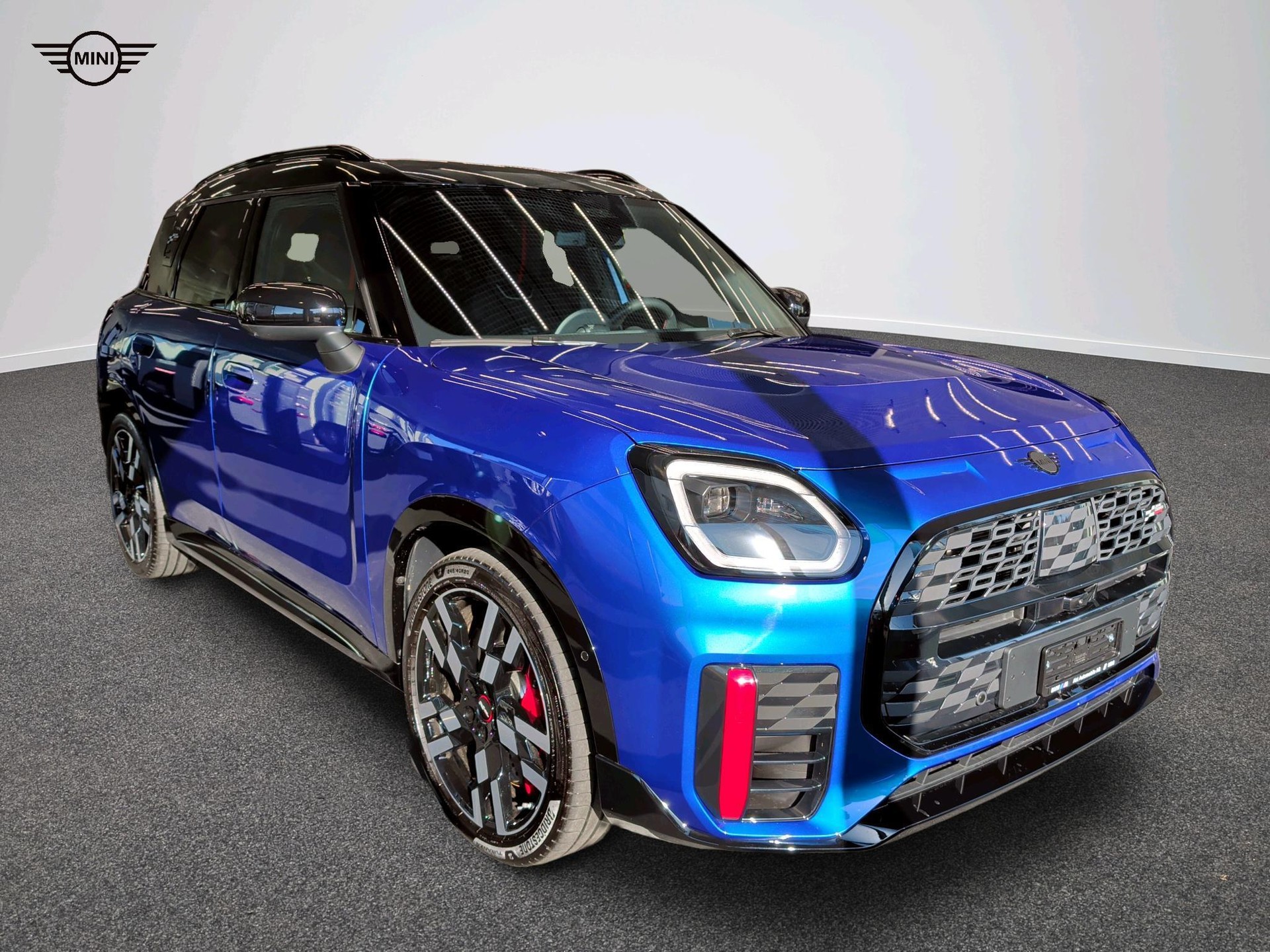 MINI John Cooper Works Countryman ALL4-image-11