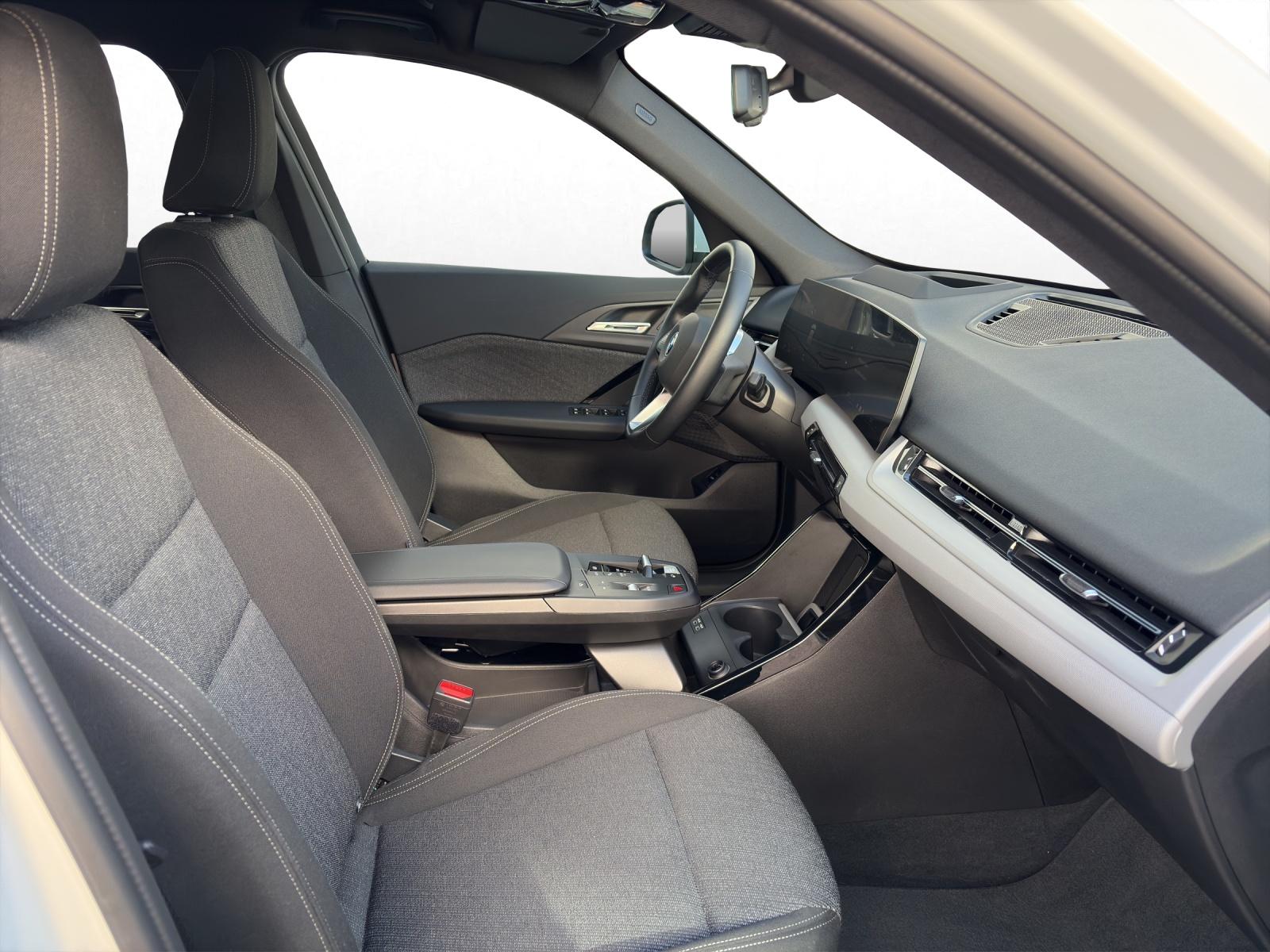 BMW X1 25e xDrive-image-15