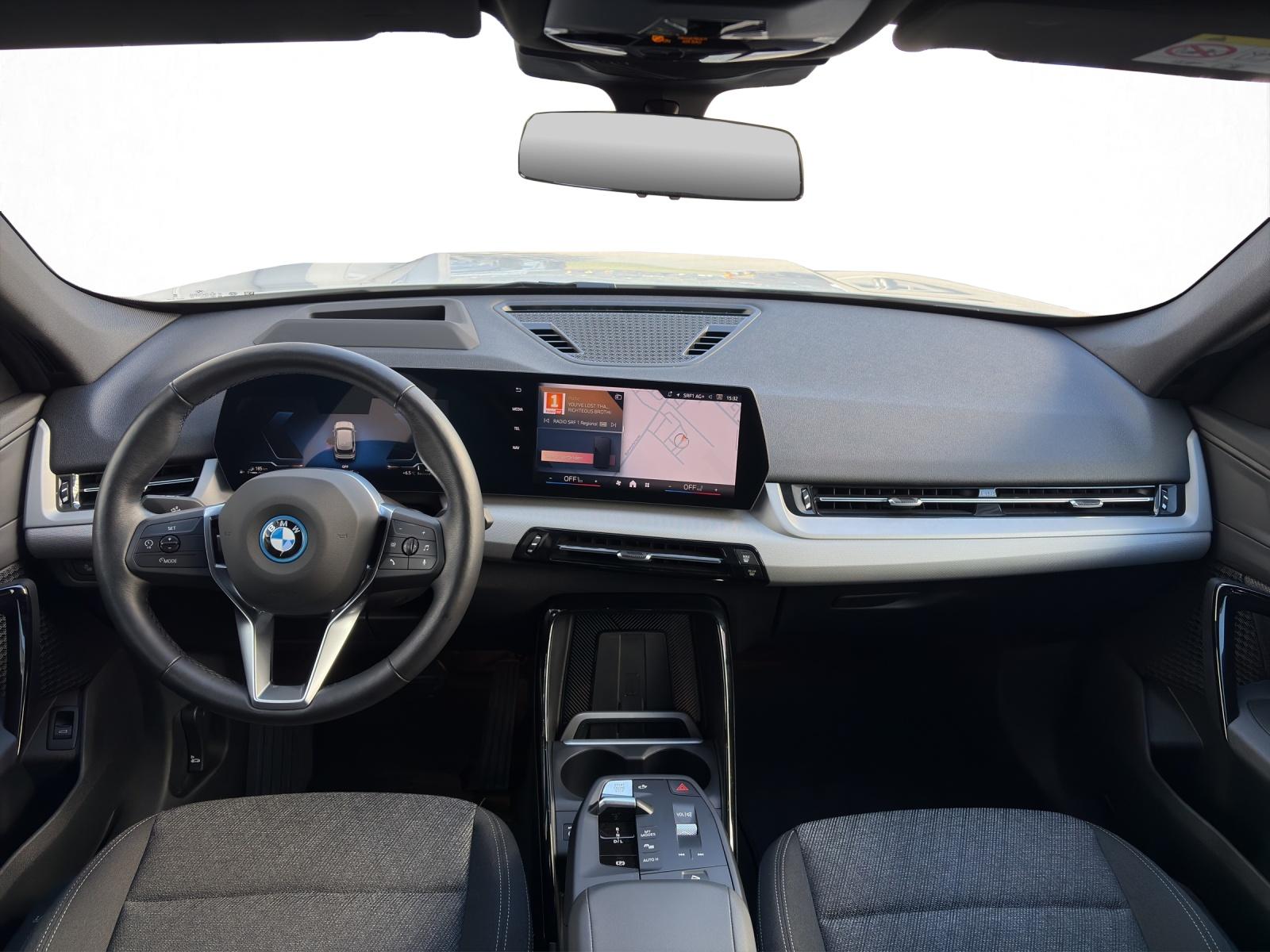 BMW X1 25e xDrive-image-12
